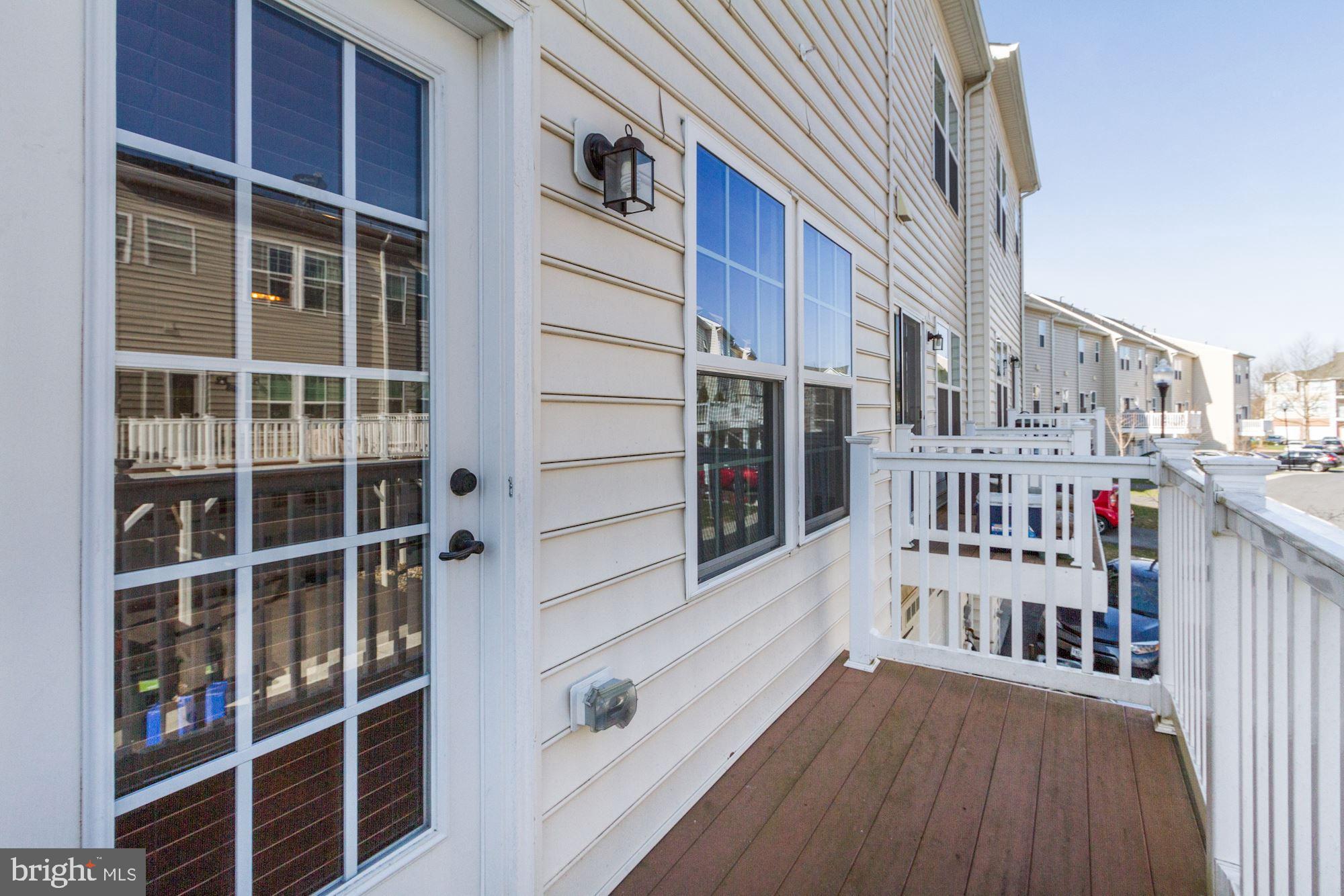 VILLAGE WEST - Residential