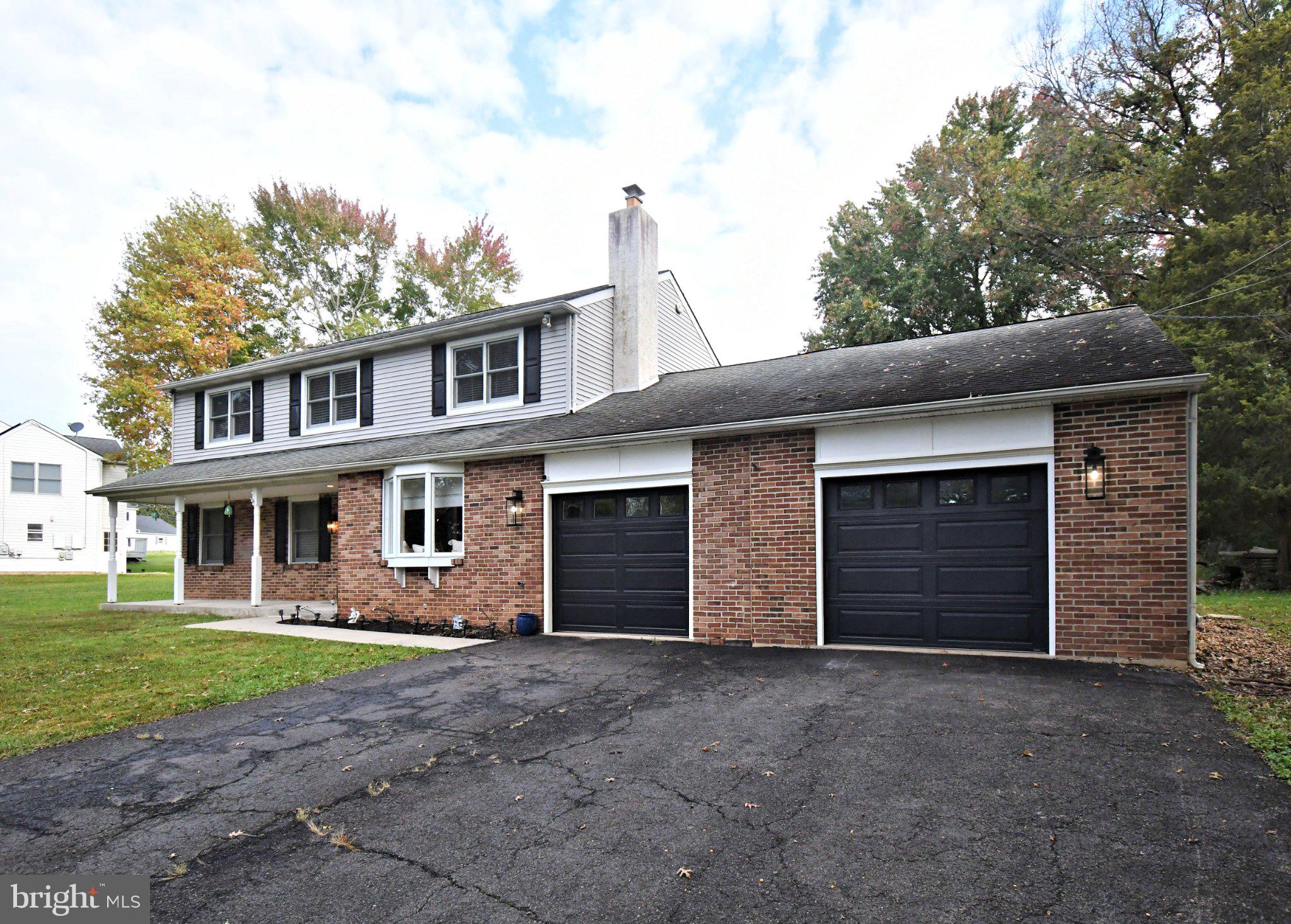 2221 OAKFIELD ROAD