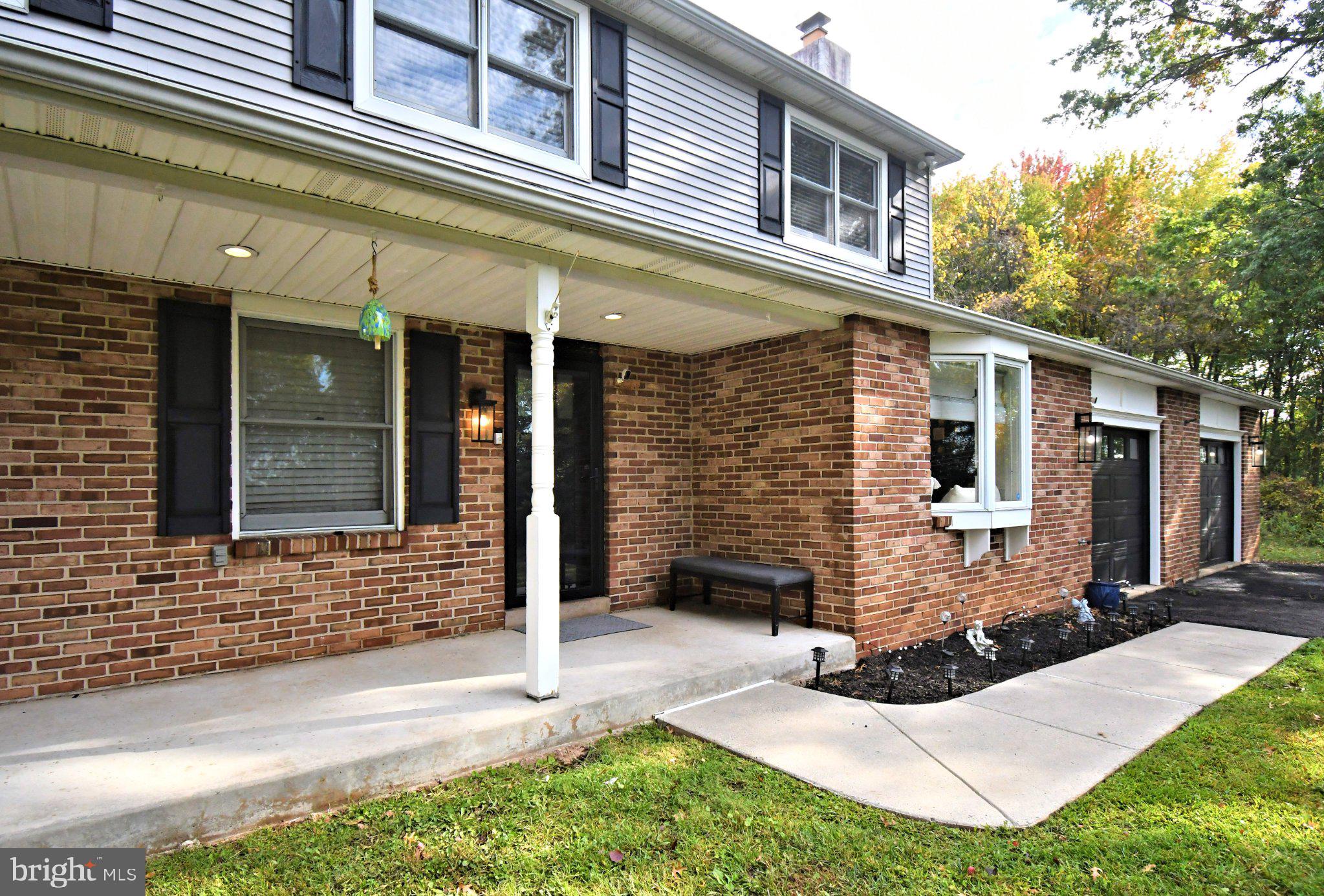 2221 OAKFIELD ROAD