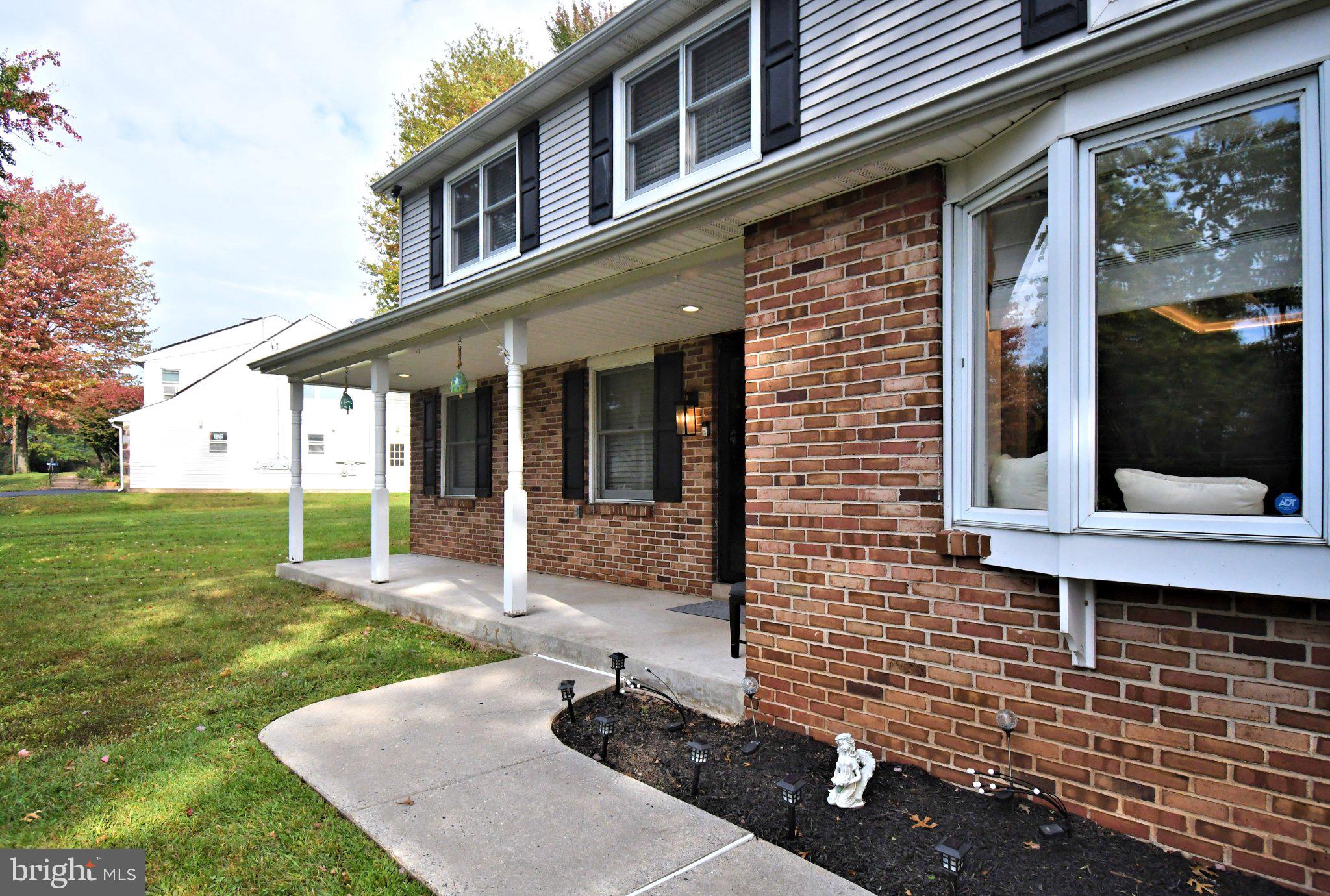 2221 OAKFIELD ROAD