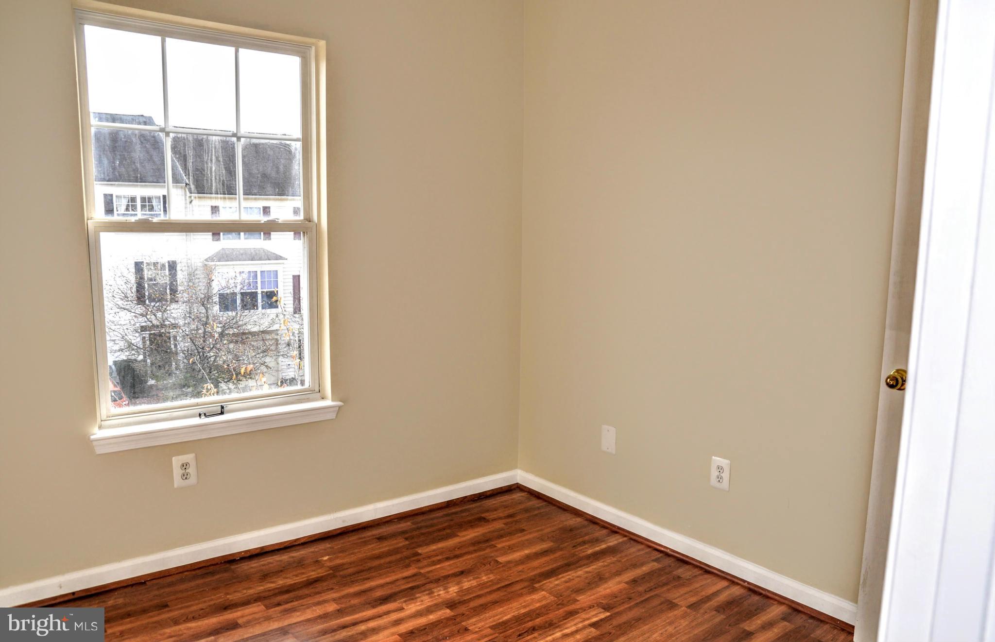 RIDGES AT ASHBURN - Residential Lease