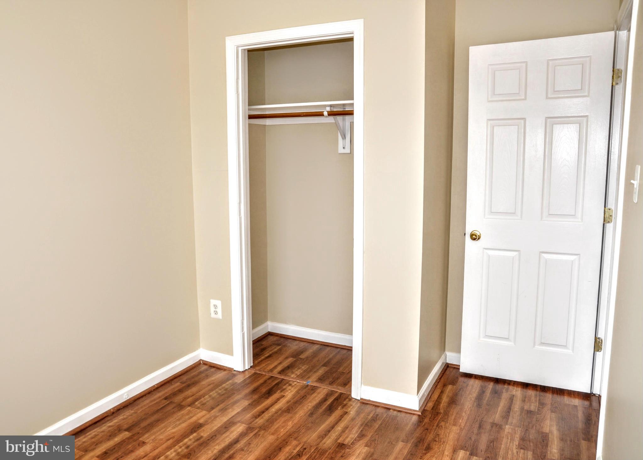 RIDGES AT ASHBURN - Residential Lease