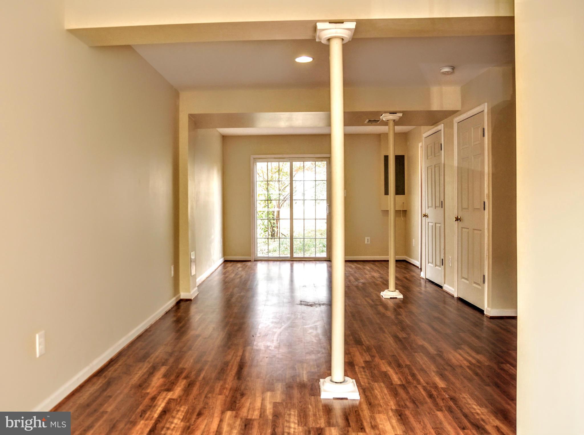 RIDGES AT ASHBURN - Residential Lease