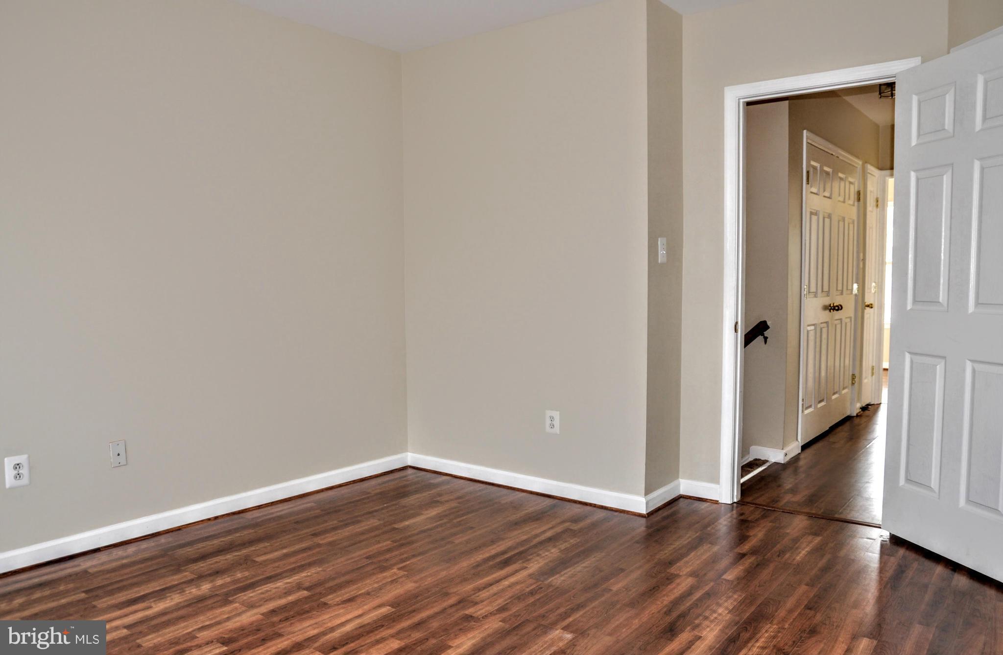 RIDGES AT ASHBURN - Residential Lease