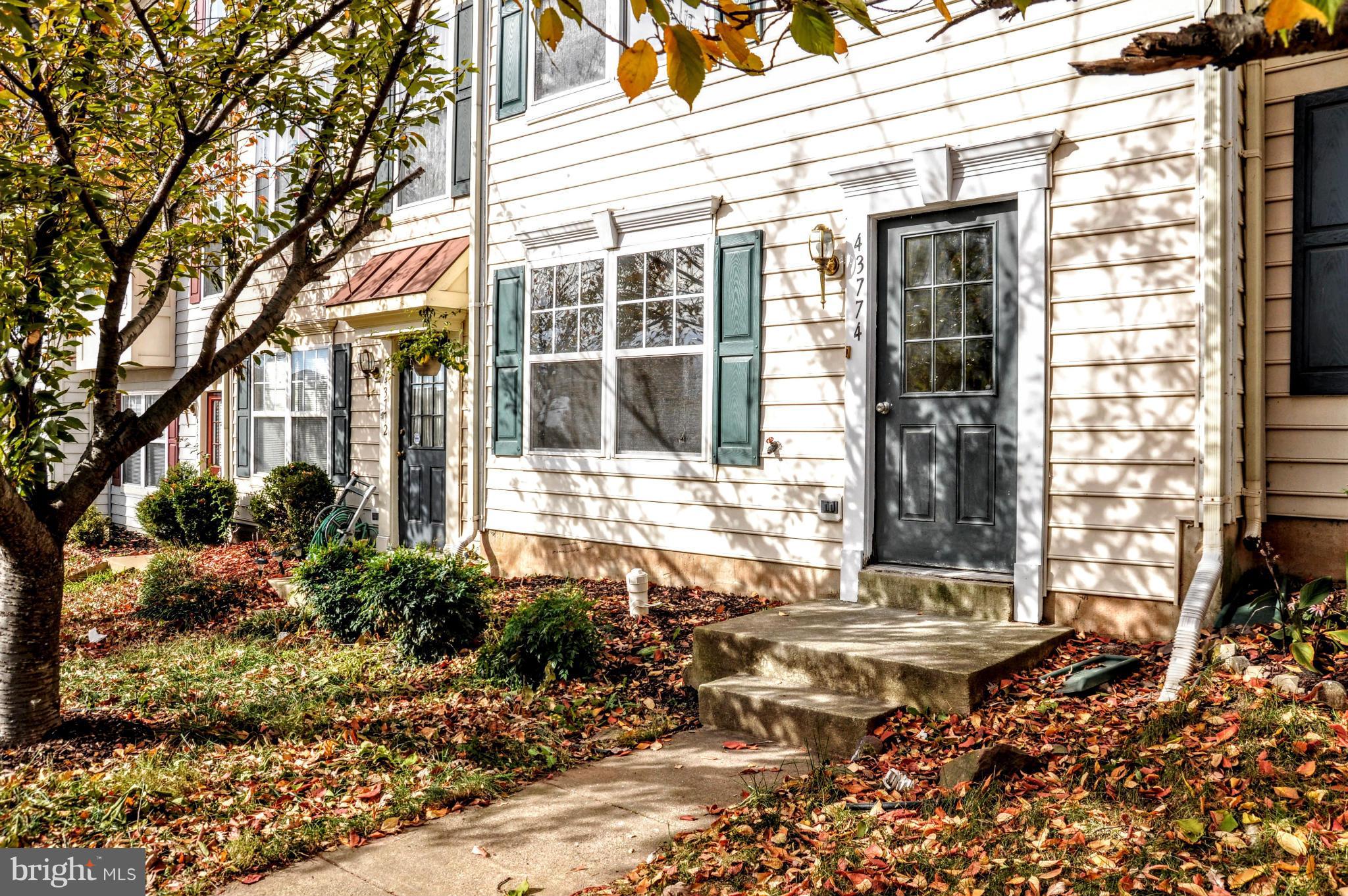 RIDGES AT ASHBURN - Residential Lease