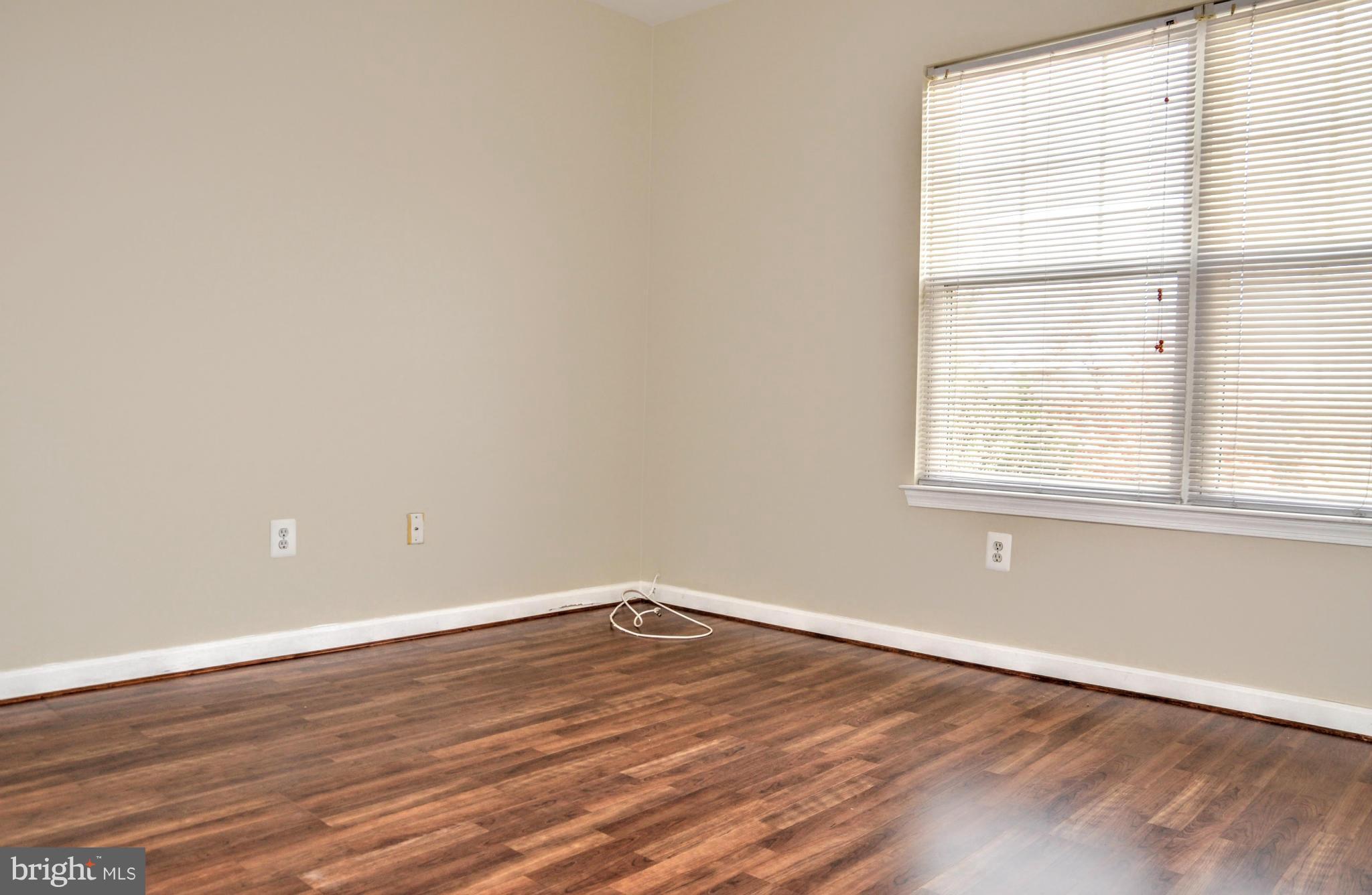 RIDGES AT ASHBURN - Residential Lease