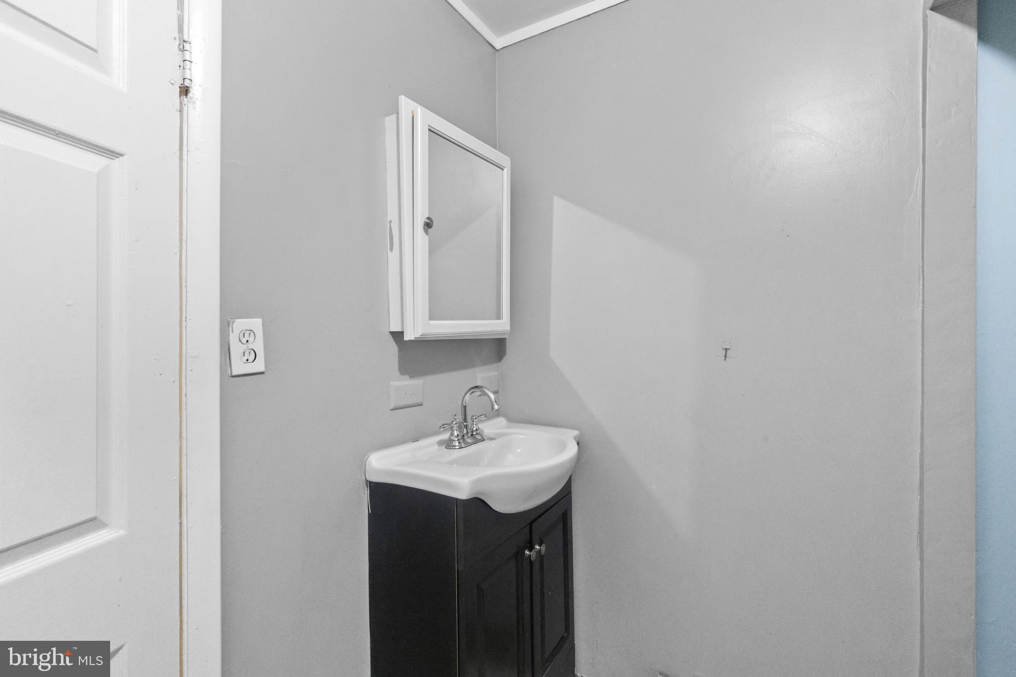 WASHINGTON HILL - Residential