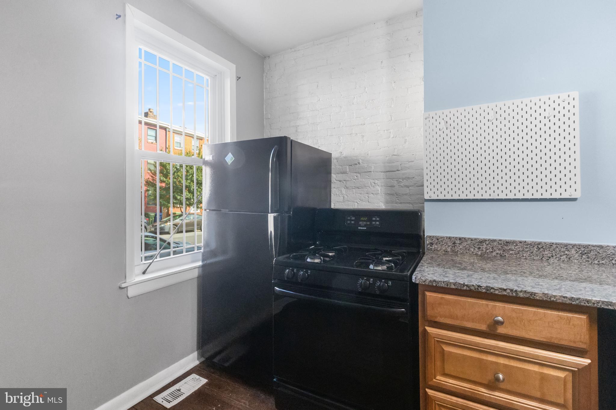 WASHINGTON HILL - Residential