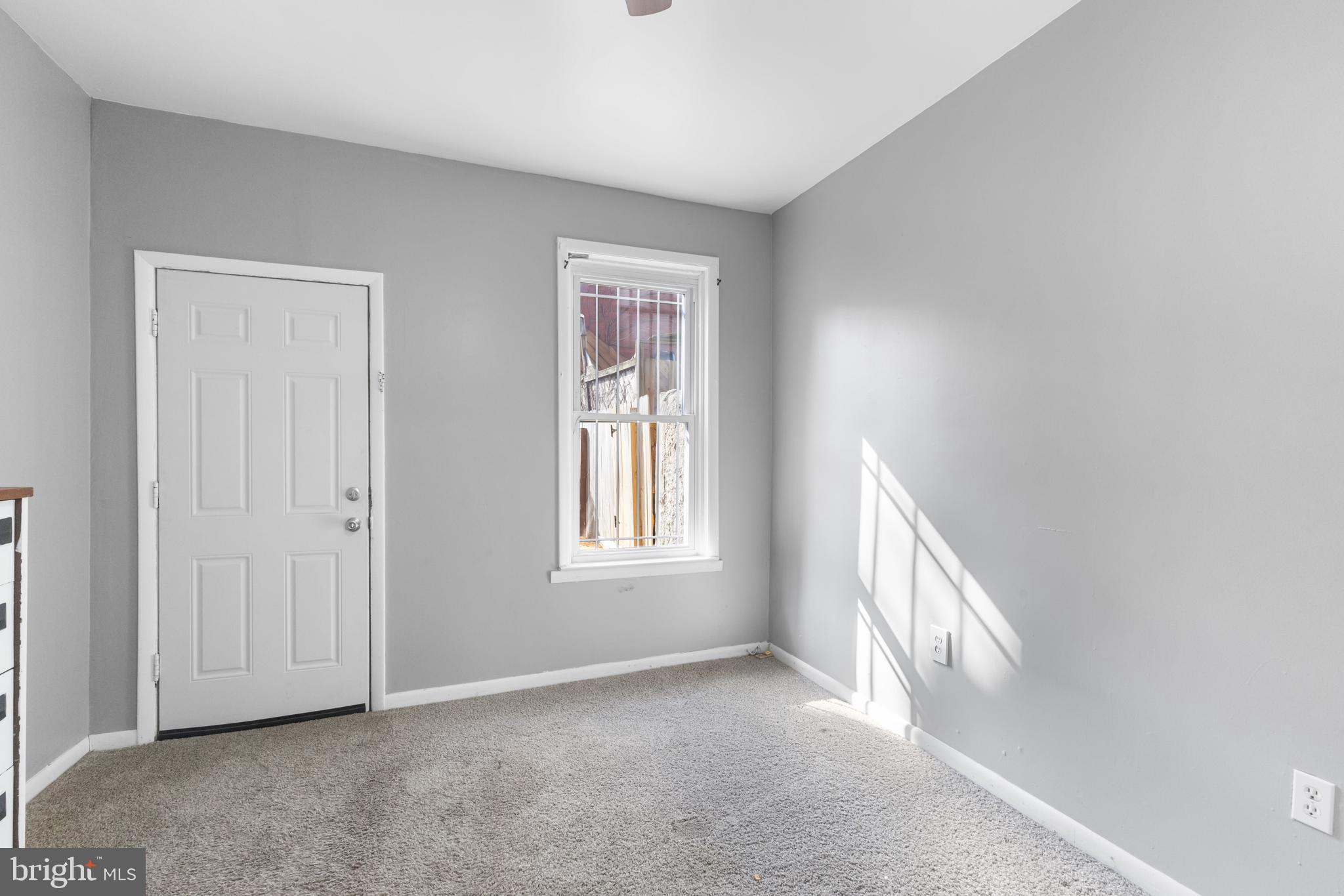 WASHINGTON HILL - Residential