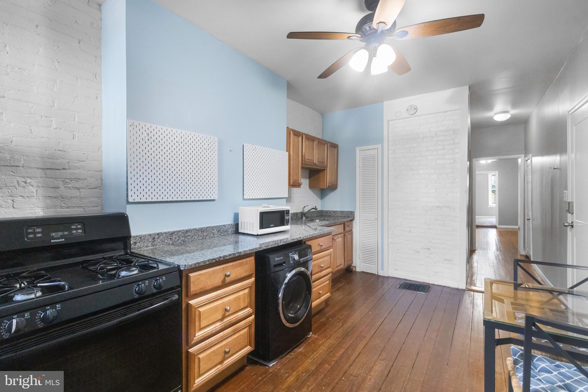 WASHINGTON HILL - Residential