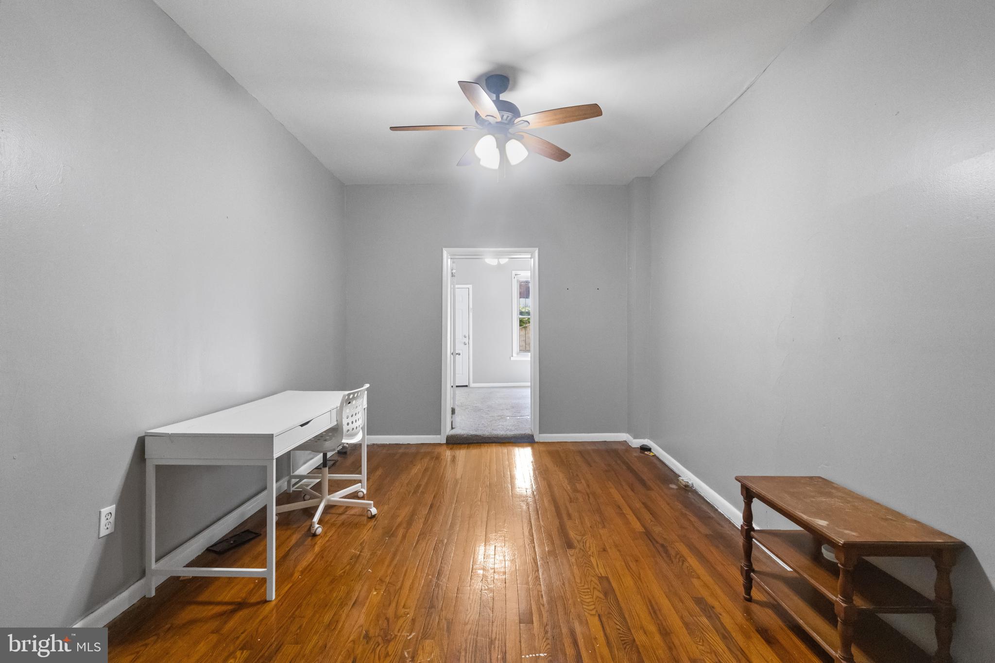 WASHINGTON HILL - Residential