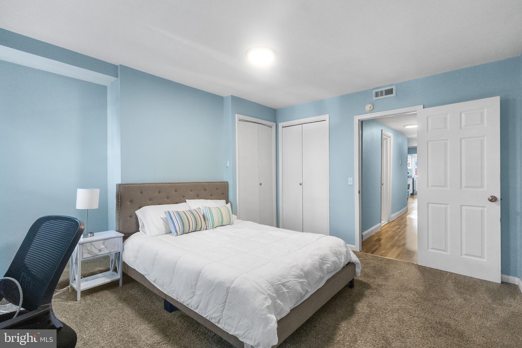 WASHINGTON HILL - Residential