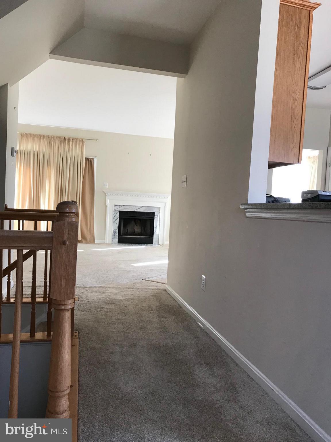 FAIRFAX METRO SQUARE - Residential Lease