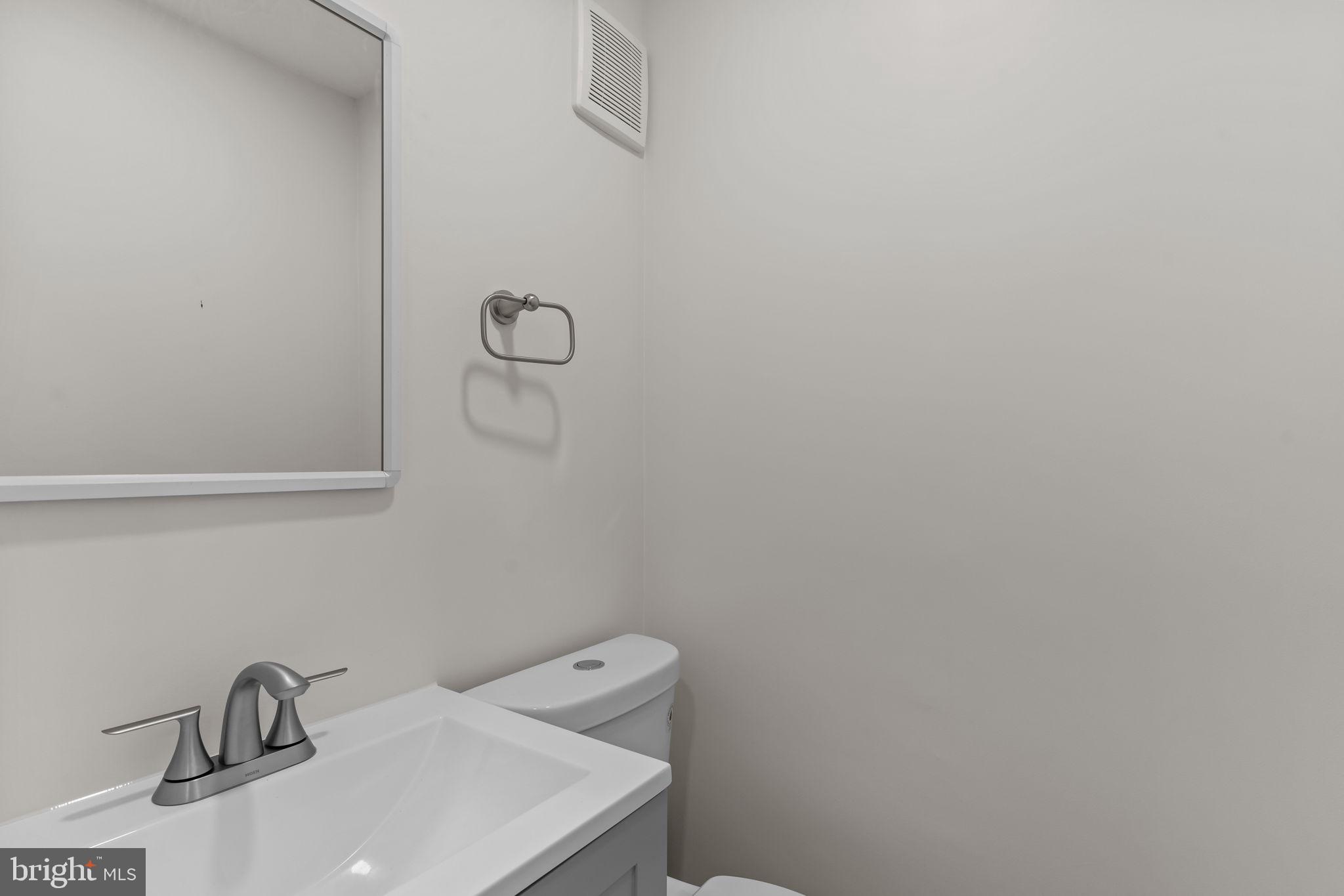 PARKWOOD - Residential Lease