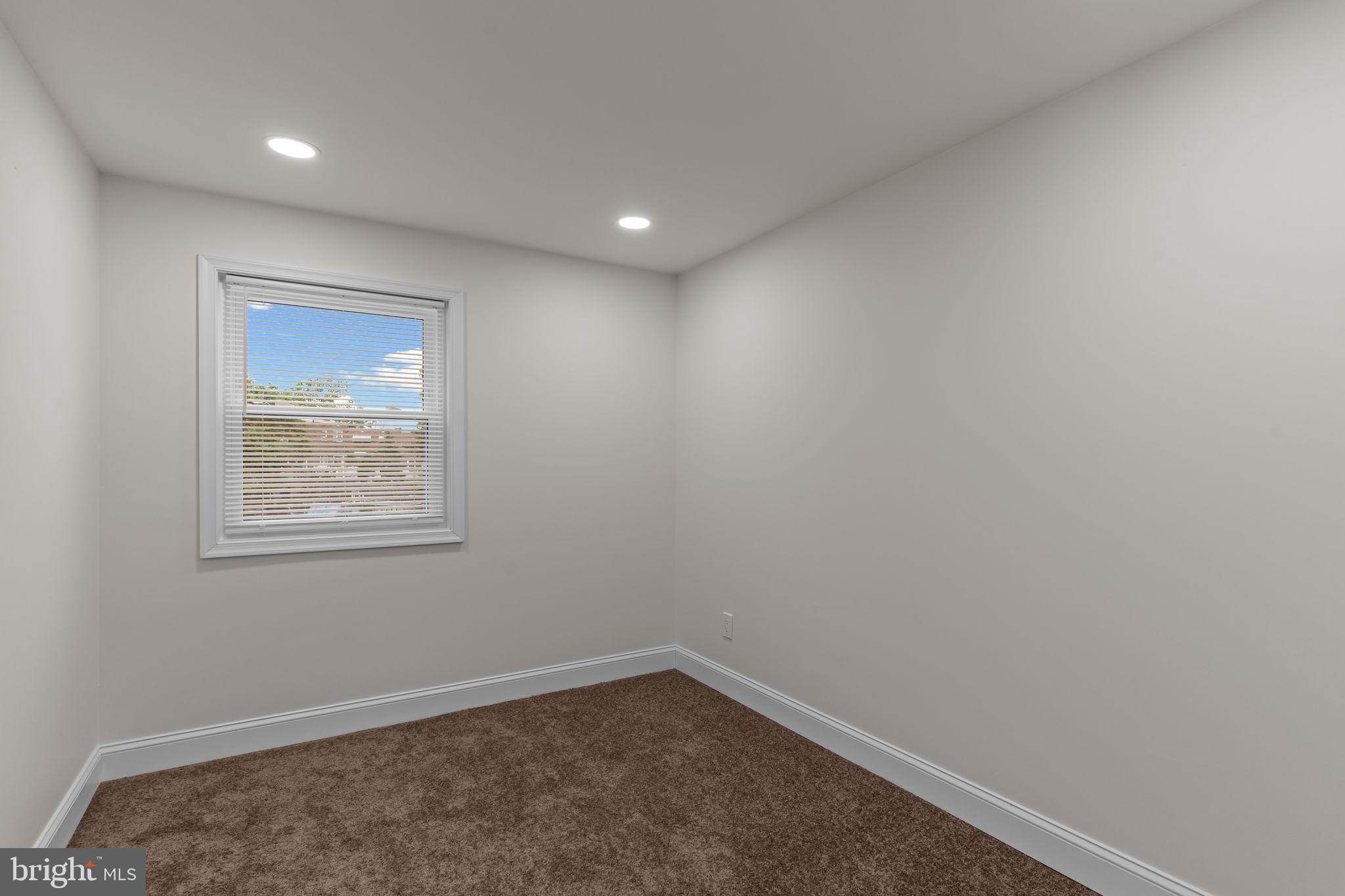 PARKWOOD - Residential Lease