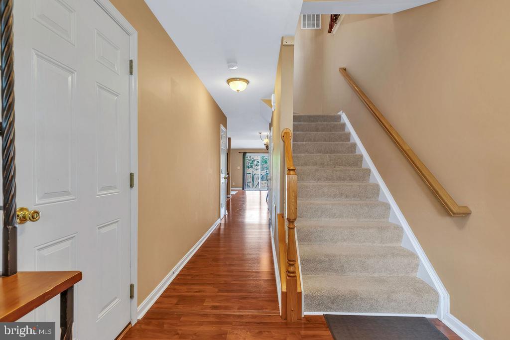 MILLS FARM - Residential