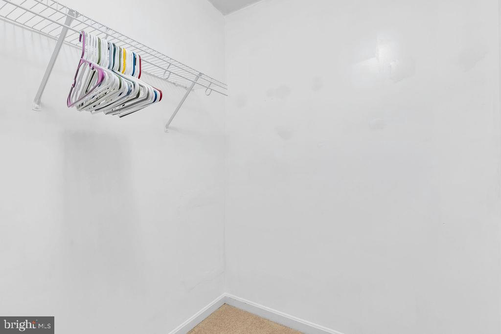 MILLS FARM - Residential