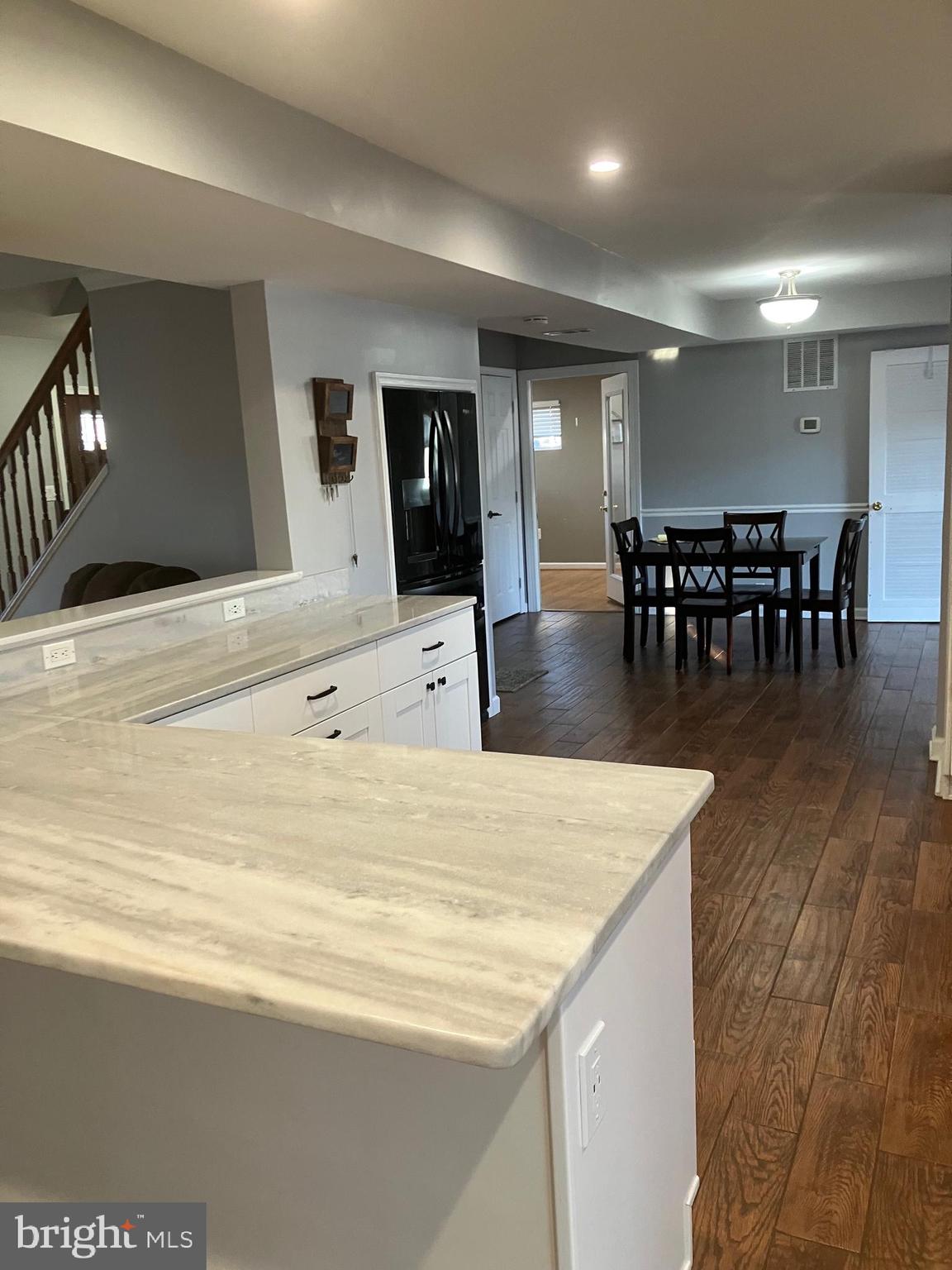 FOUR SEASONS ESTATES - Residential