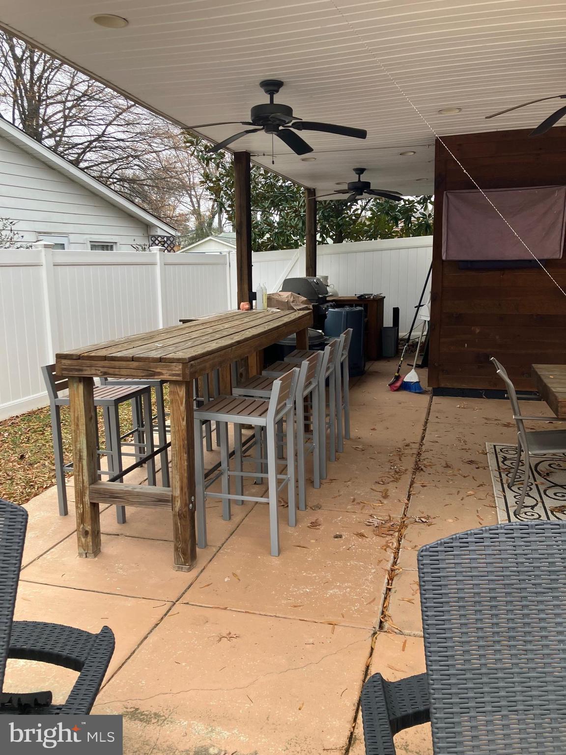 FOUR SEASONS ESTATES - Residential