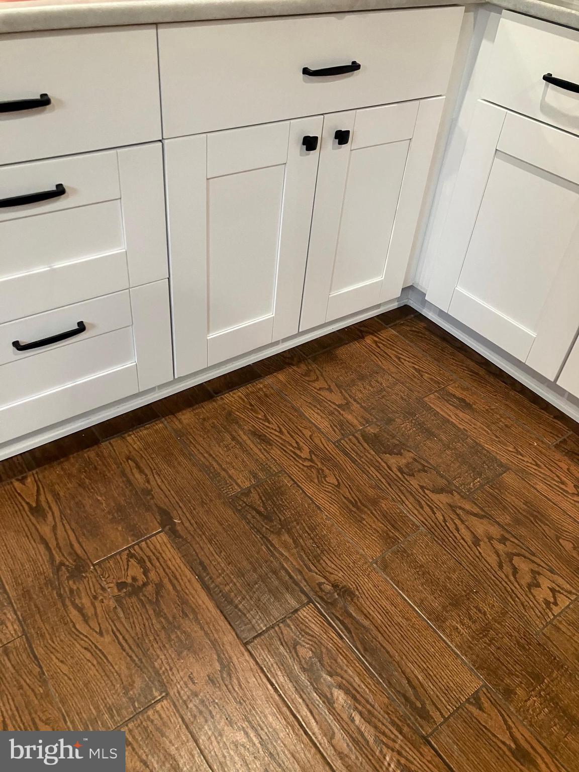 FOUR SEASONS ESTATES - Residential