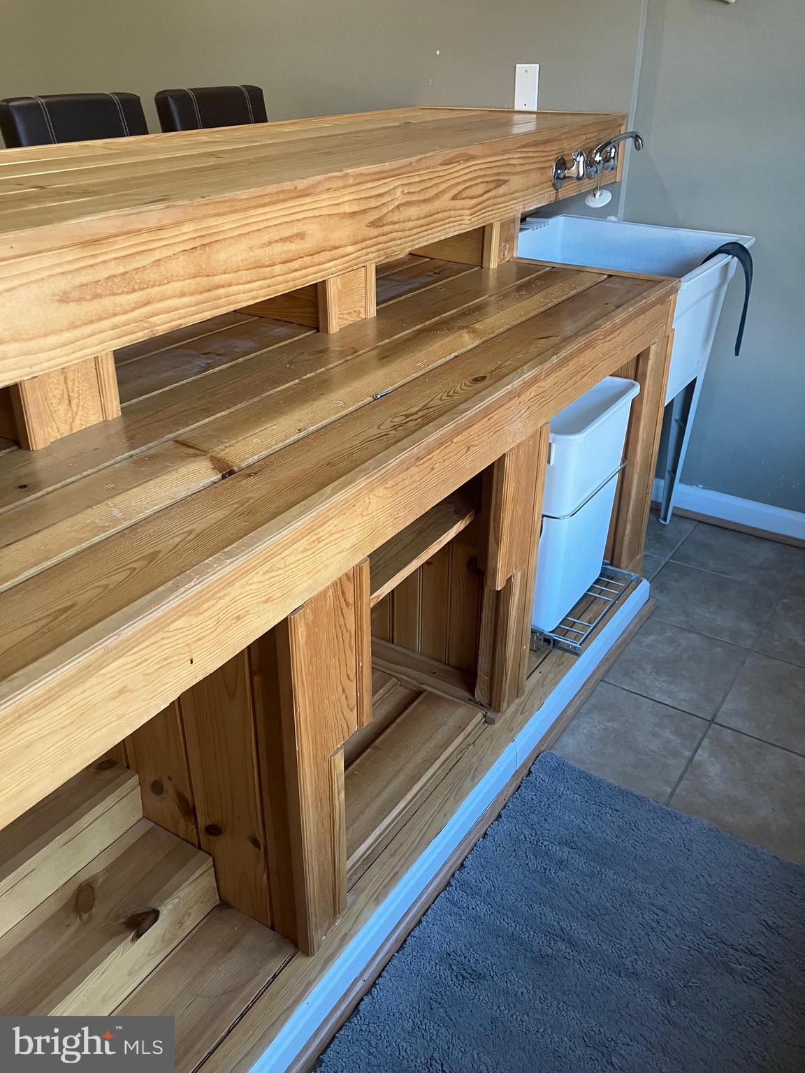 FOUR SEASONS ESTATES - Residential