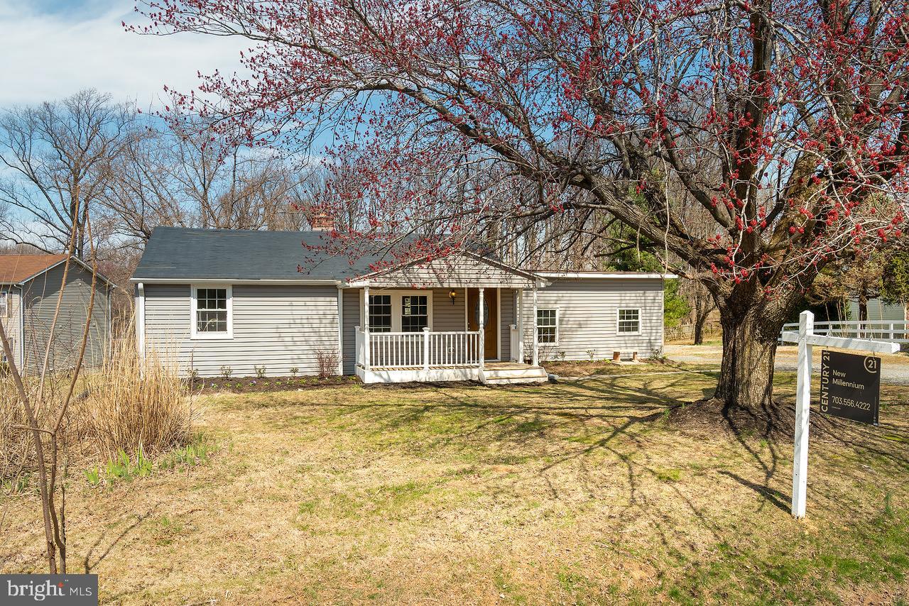 POOLESVILLE OUTSIDE - Residential