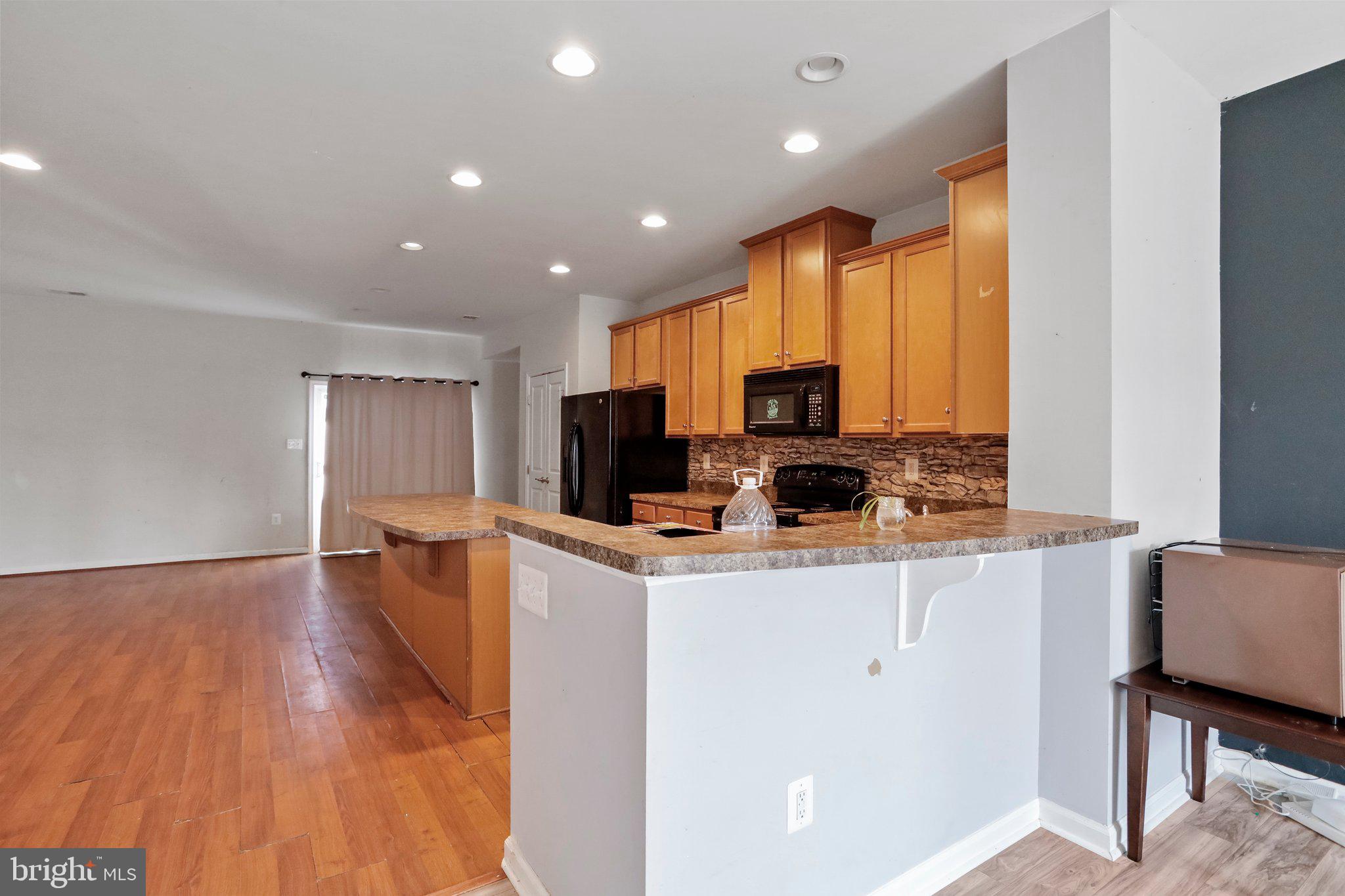 BROOKFIELD - Residential