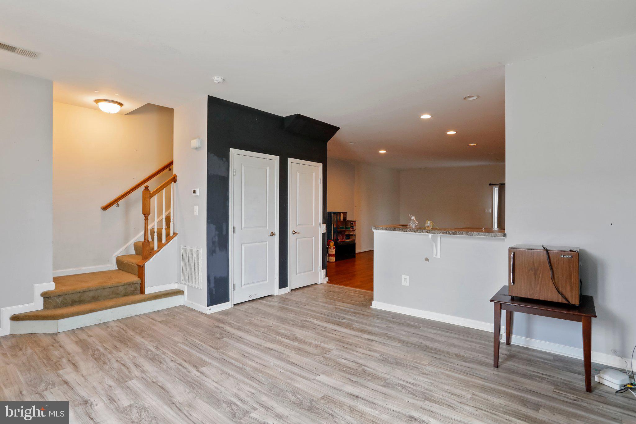 BROOKFIELD - Residential