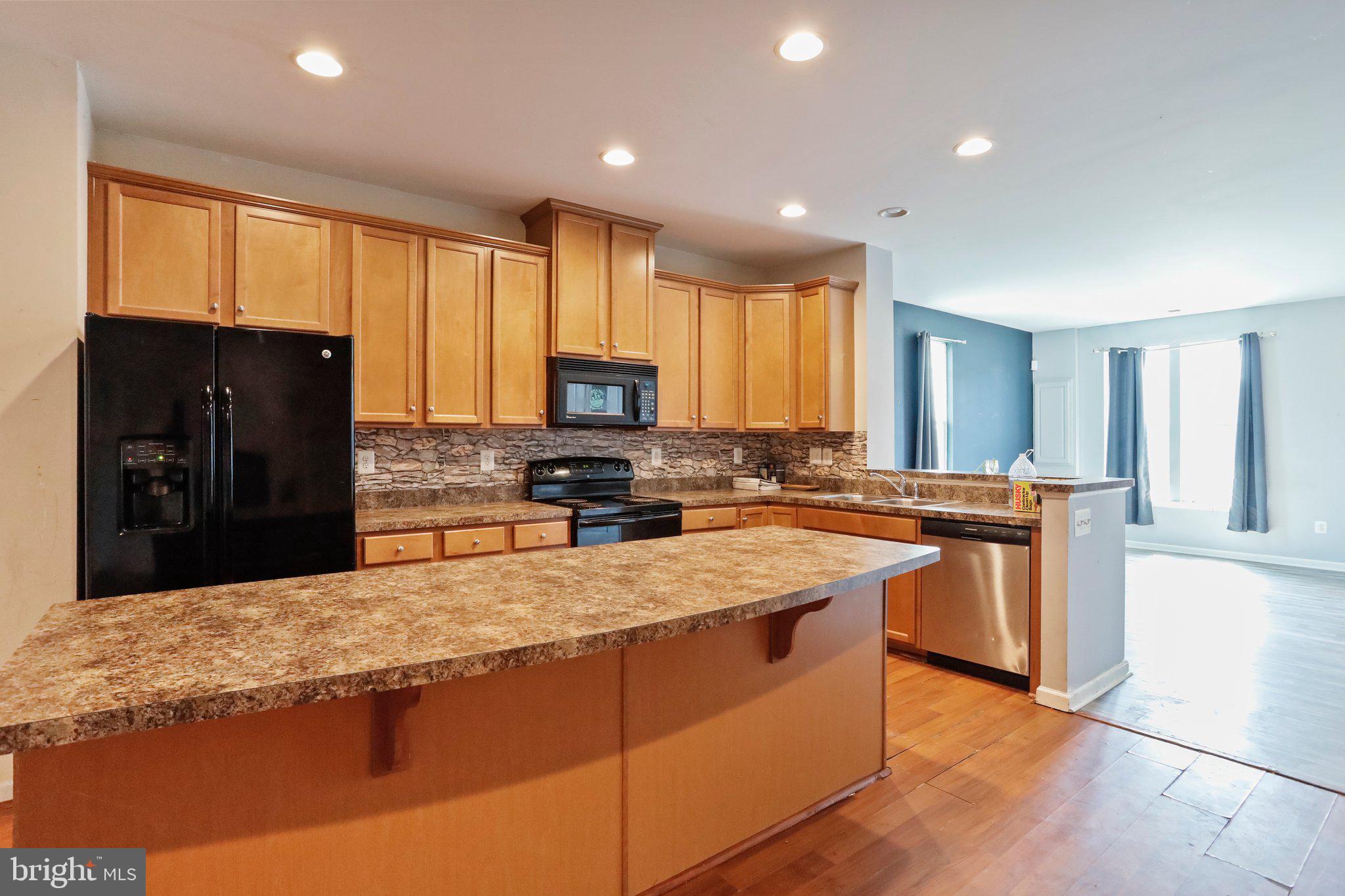 BROOKFIELD - Residential