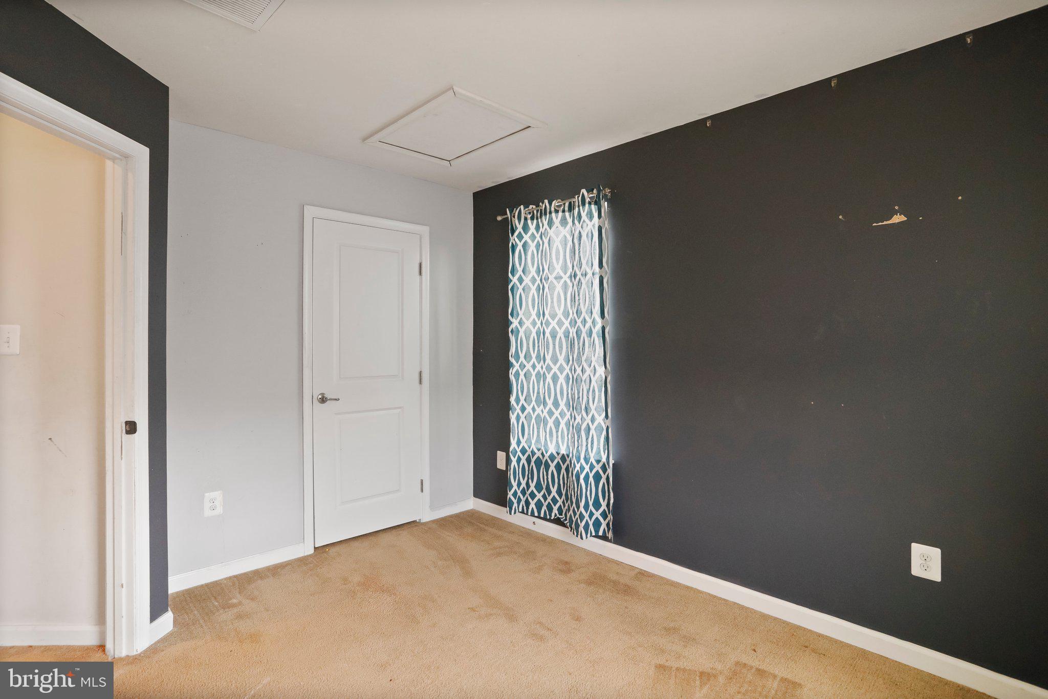 BROOKFIELD - Residential