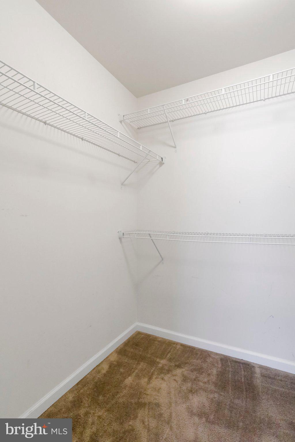 BROOKFIELD - Residential