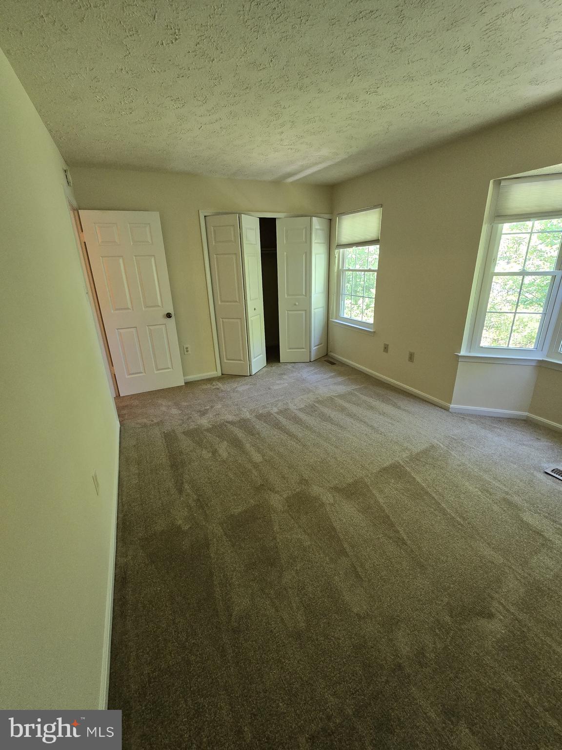 ST CHARLES HAMPSHIRE - Residential