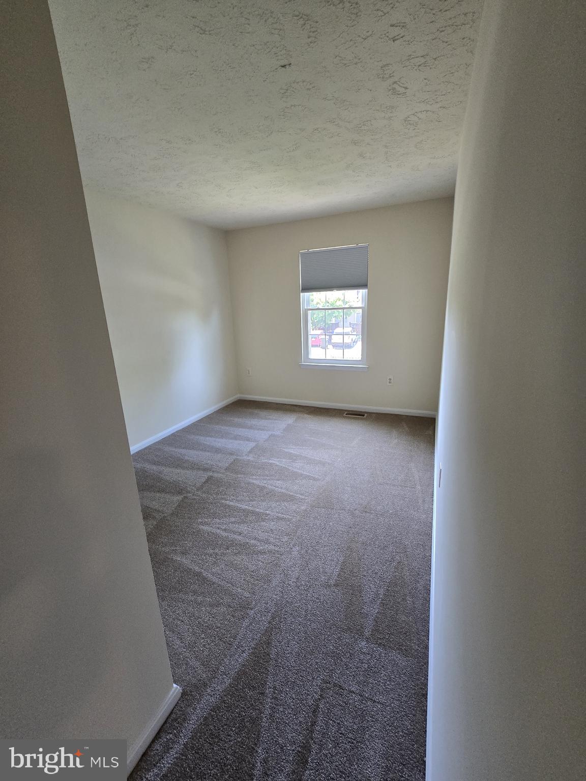 ST CHARLES HAMPSHIRE - Residential