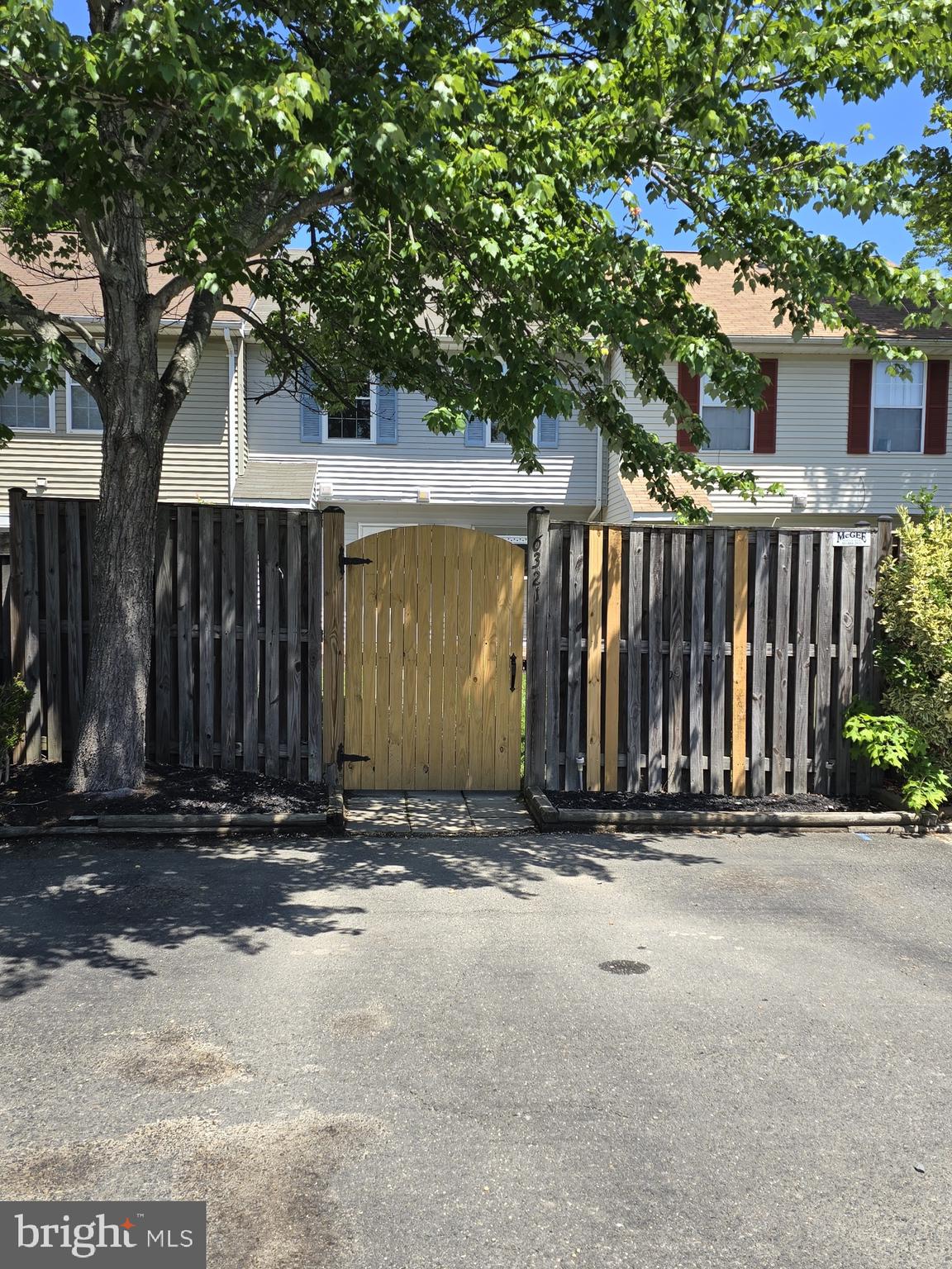 ST CHARLES HAMPSHIRE - Residential