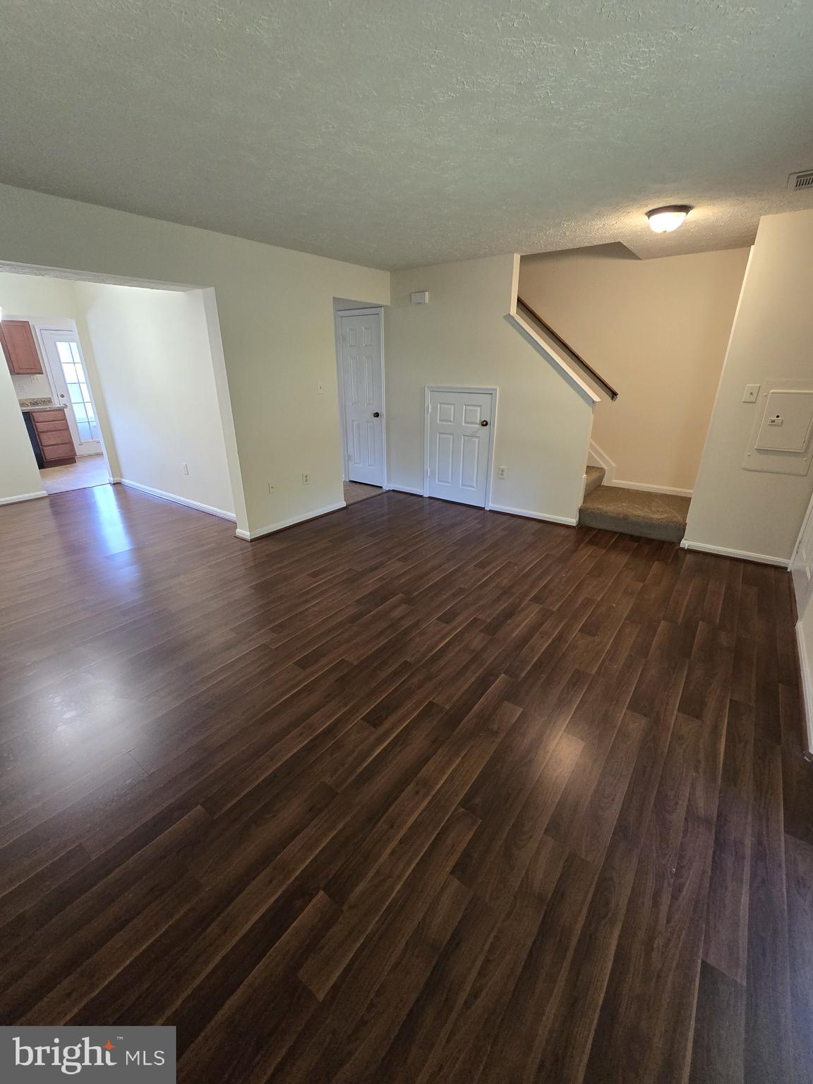 ST CHARLES HAMPSHIRE - Residential