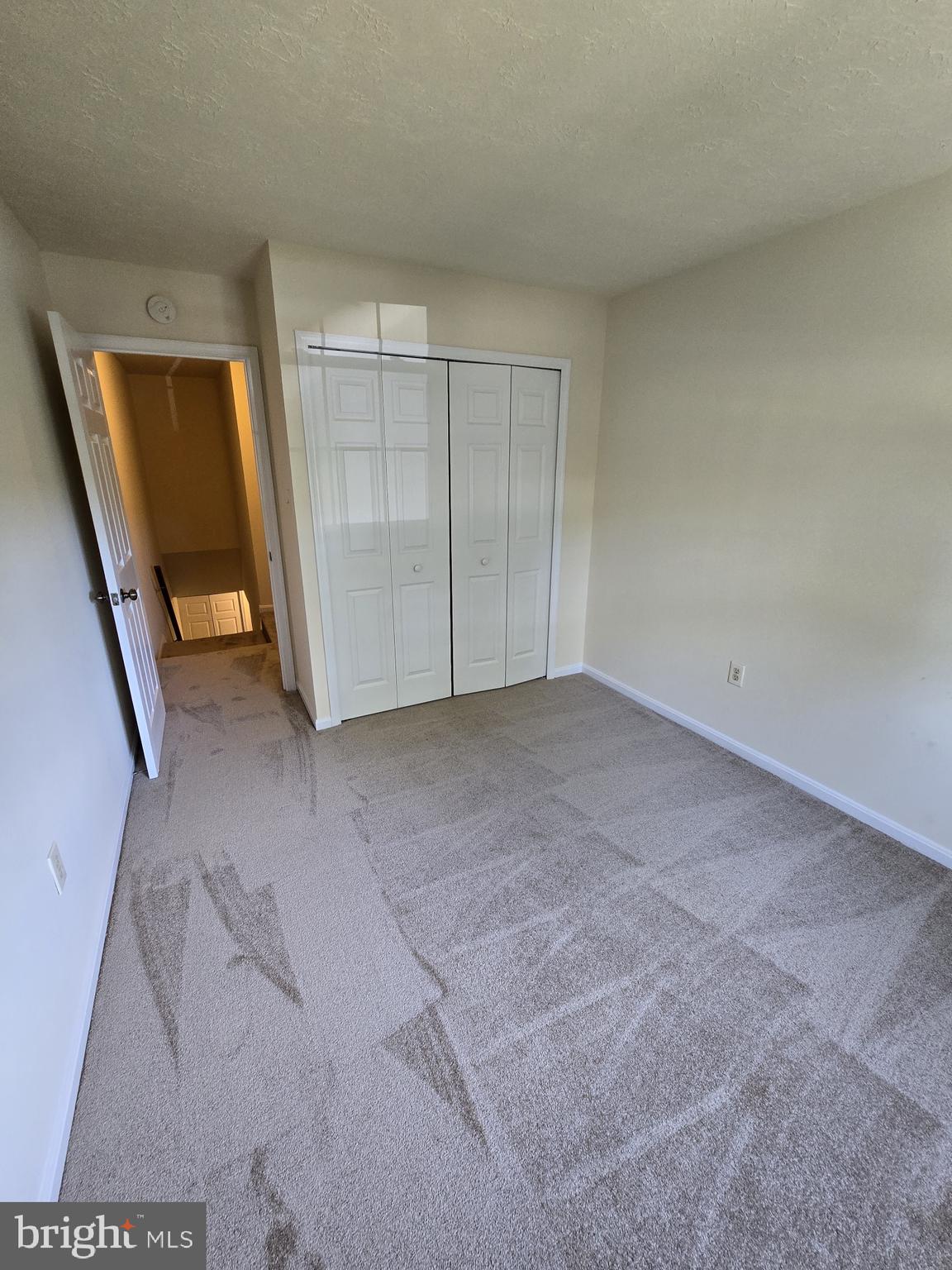 ST CHARLES HAMPSHIRE - Residential