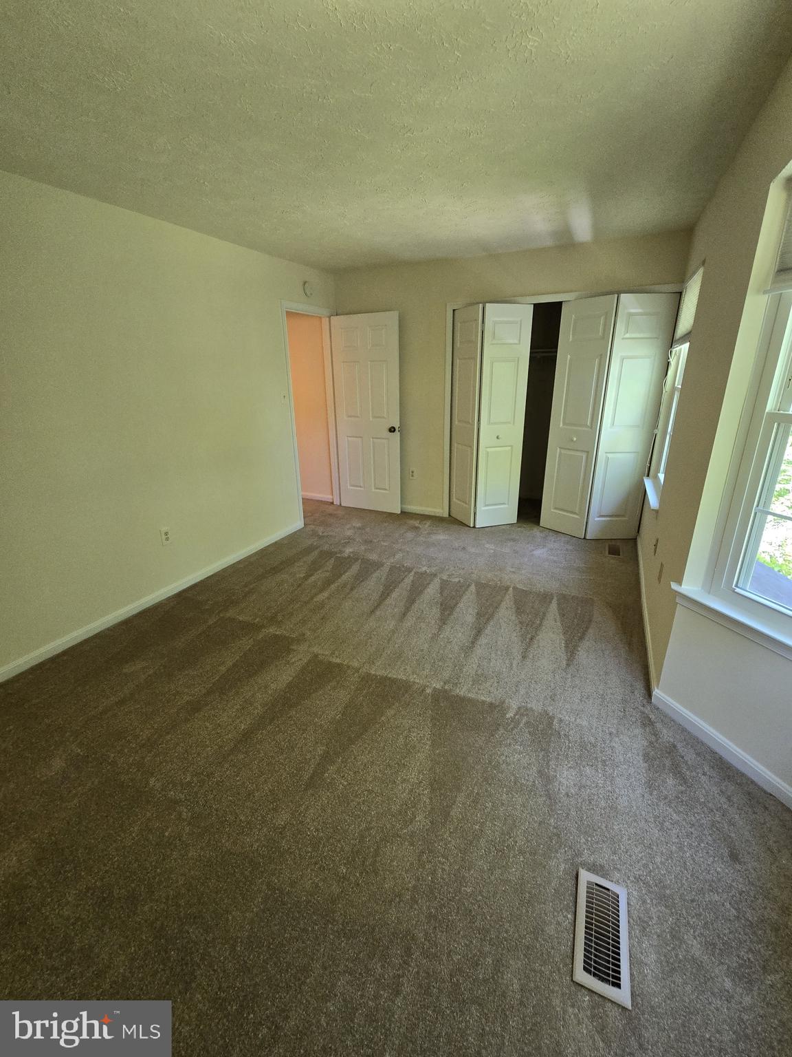 ST CHARLES HAMPSHIRE - Residential