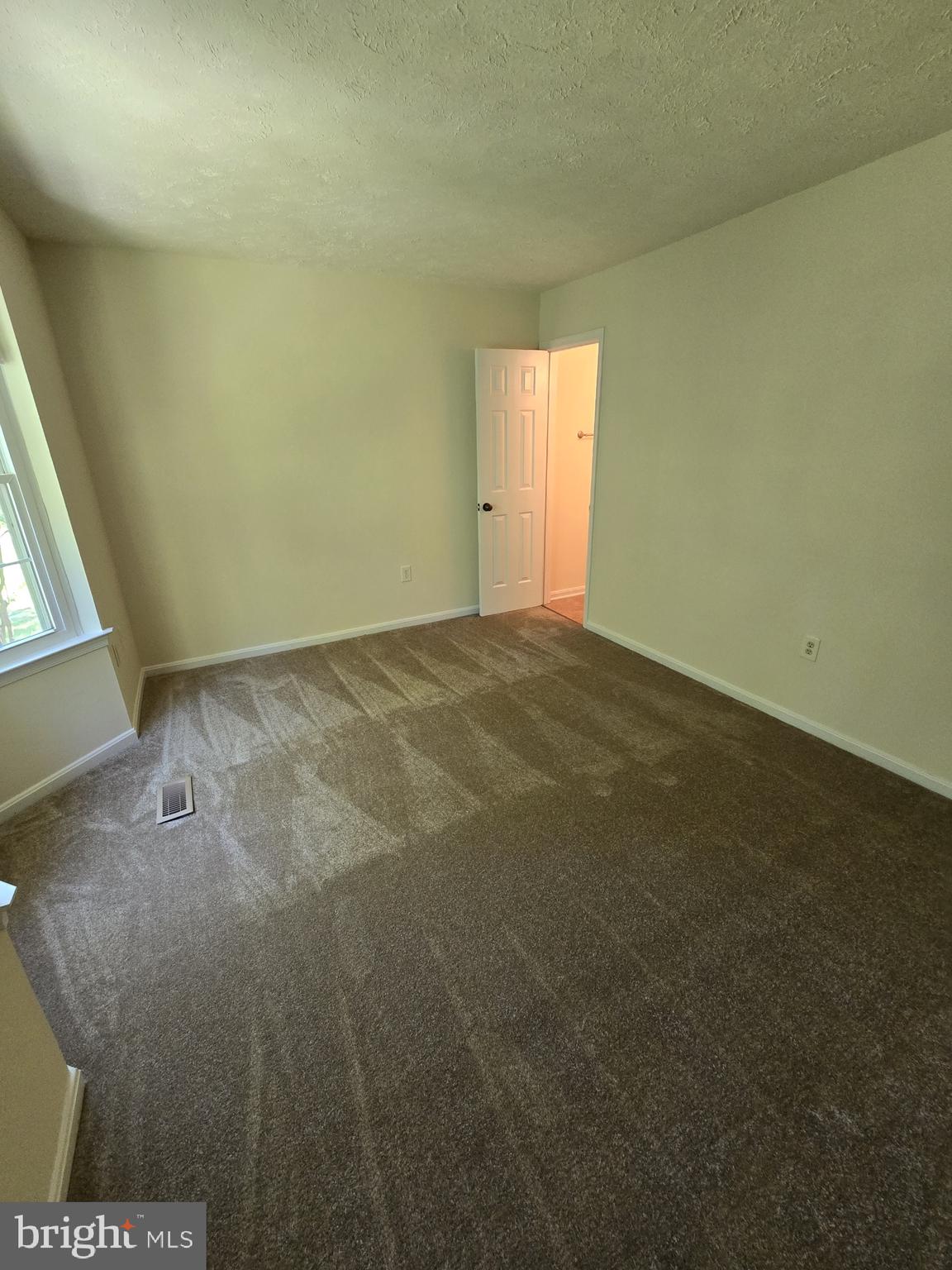 ST CHARLES HAMPSHIRE - Residential