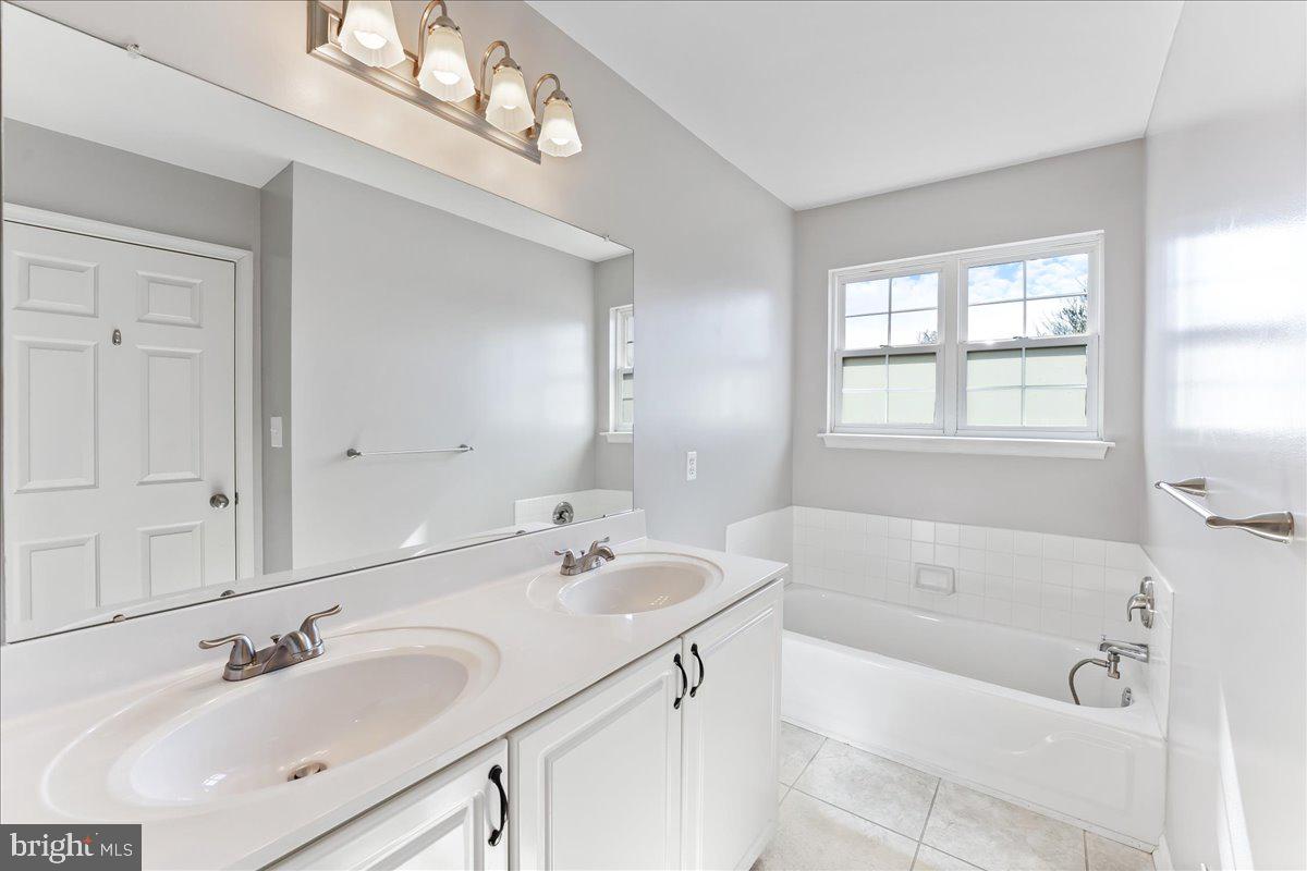 HUNT CLUB - Residential