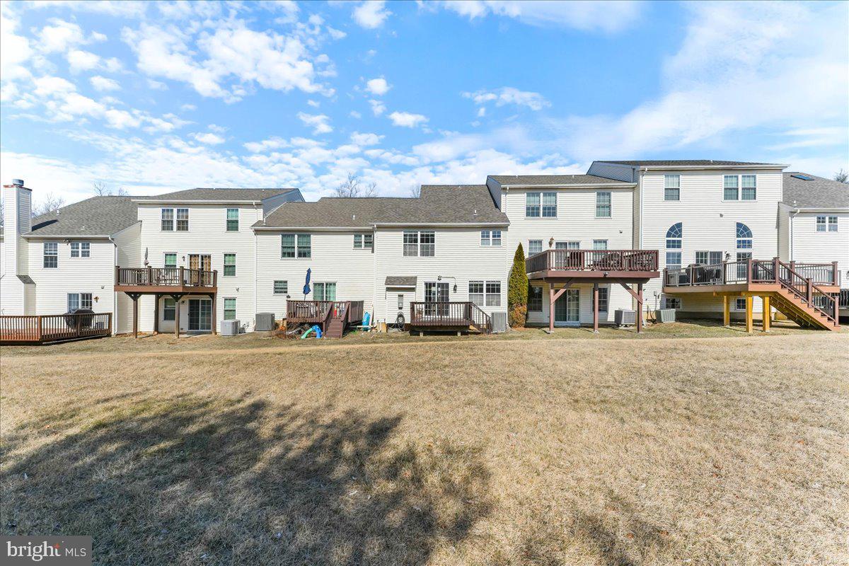 HUNT CLUB - Residential