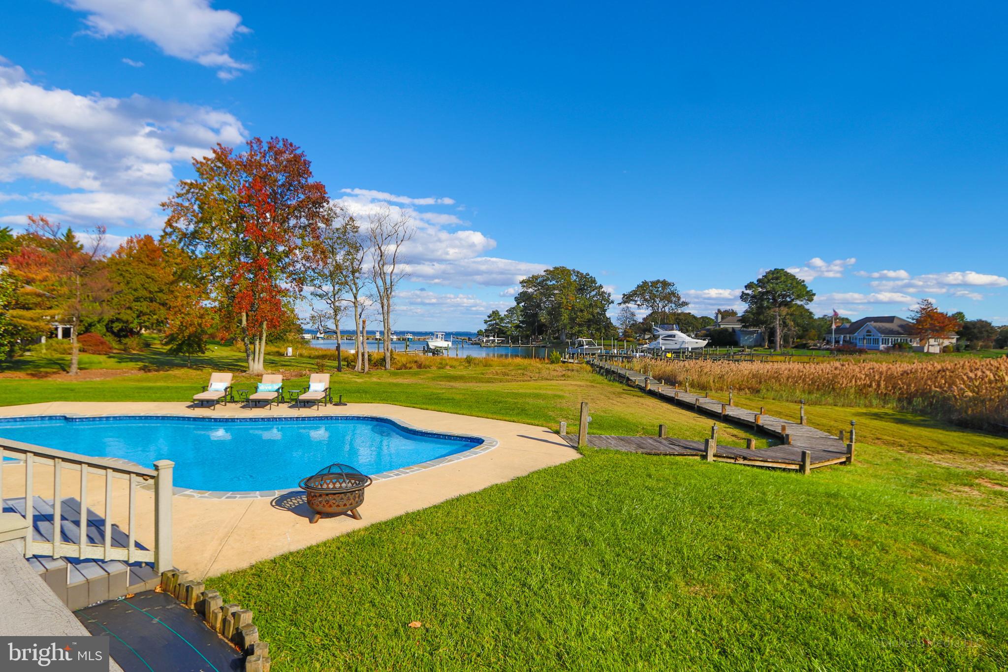 COVE CREEK CLUB - Residential