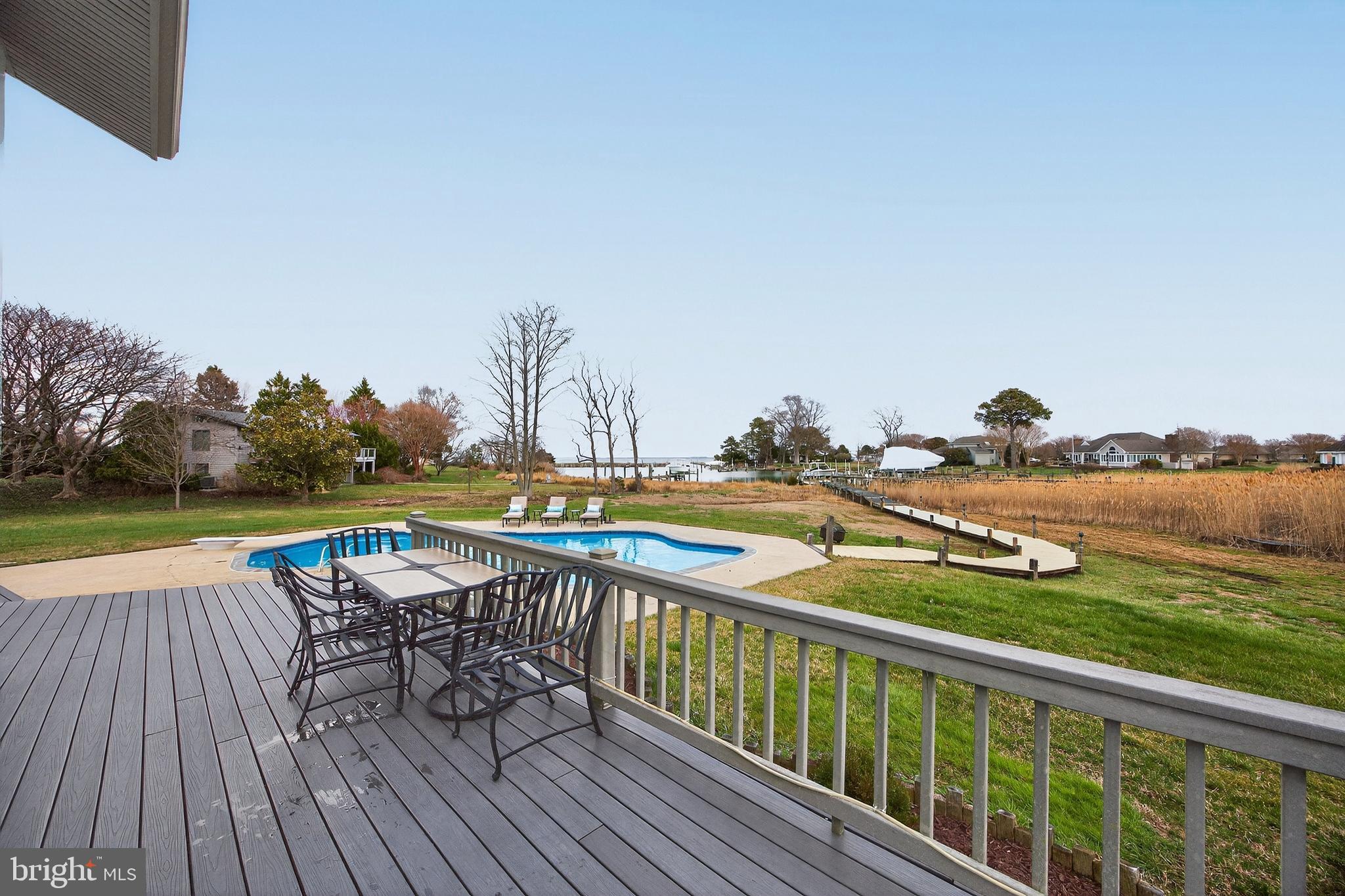 COVE CREEK CLUB - Residential