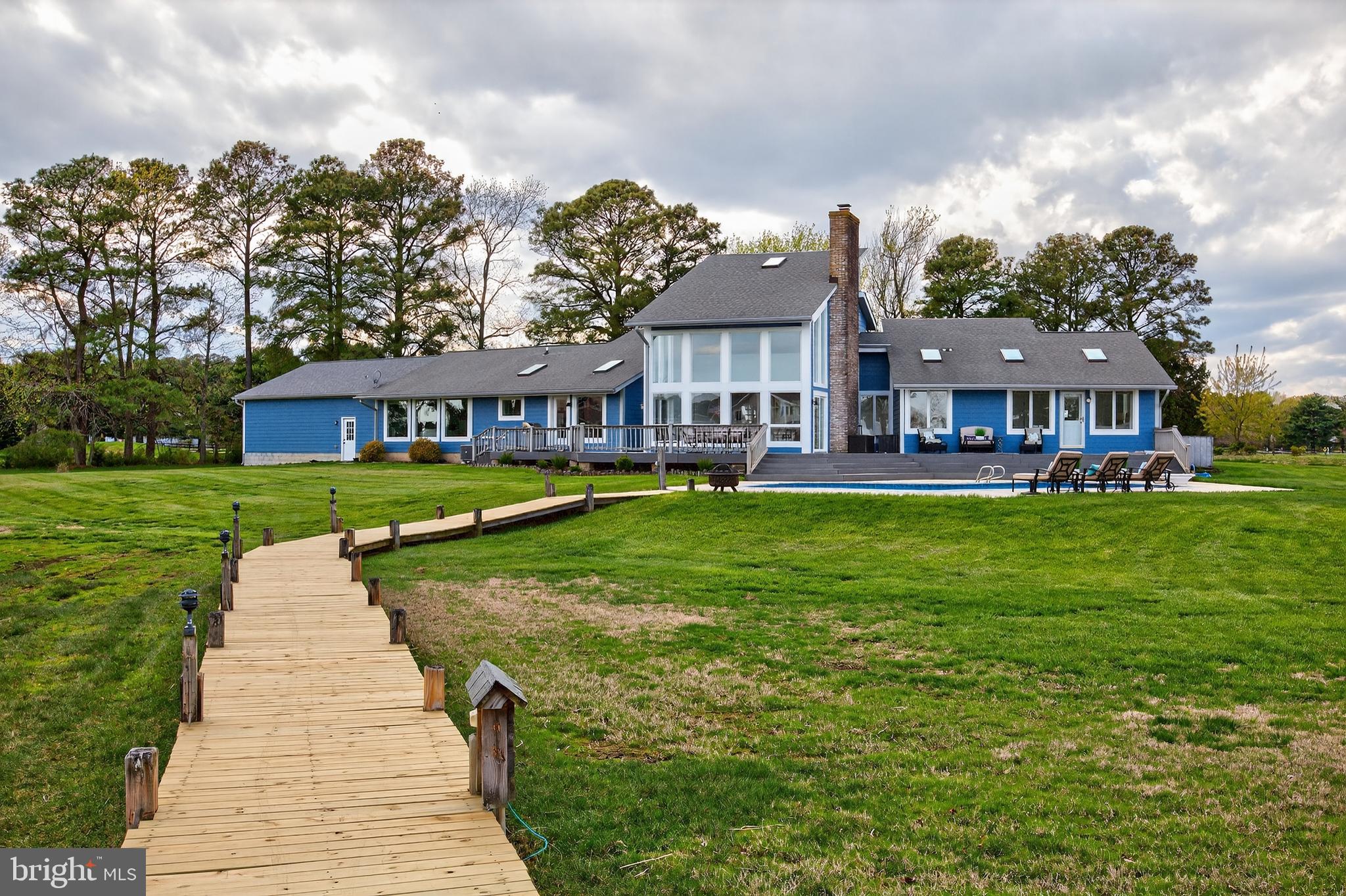 COVE CREEK CLUB - Residential