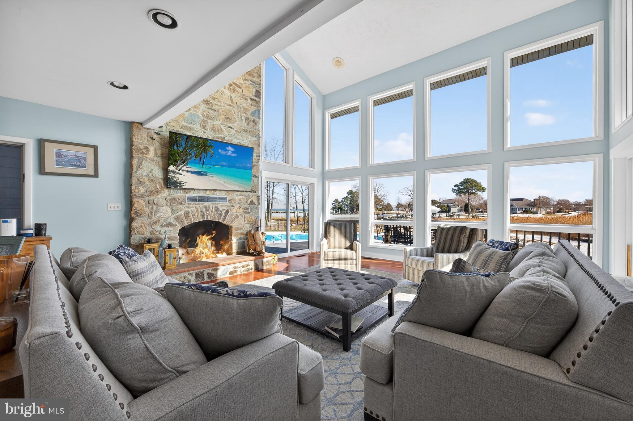 COVE CREEK CLUB - Residential