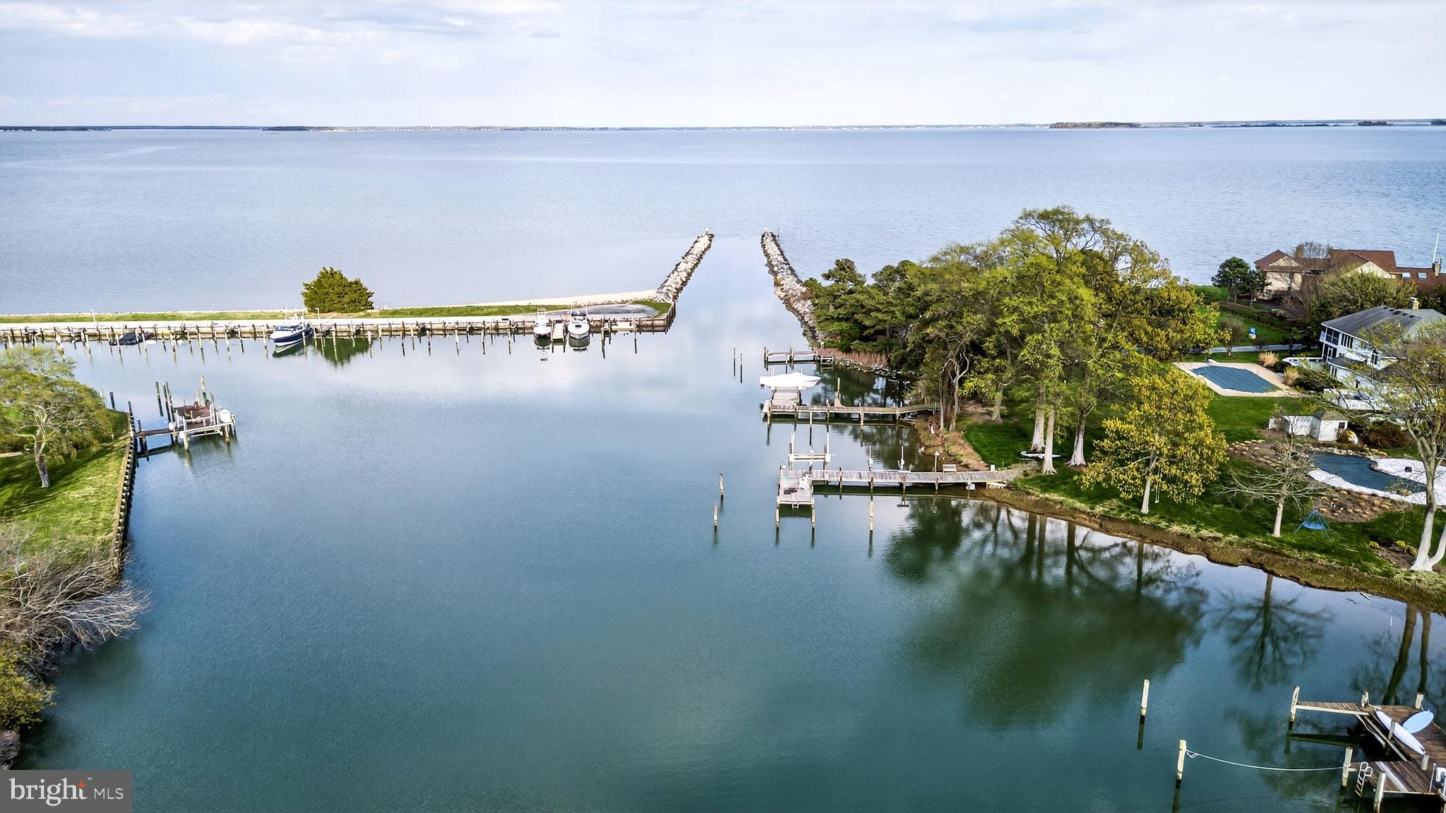 COVE CREEK CLUB - Residential