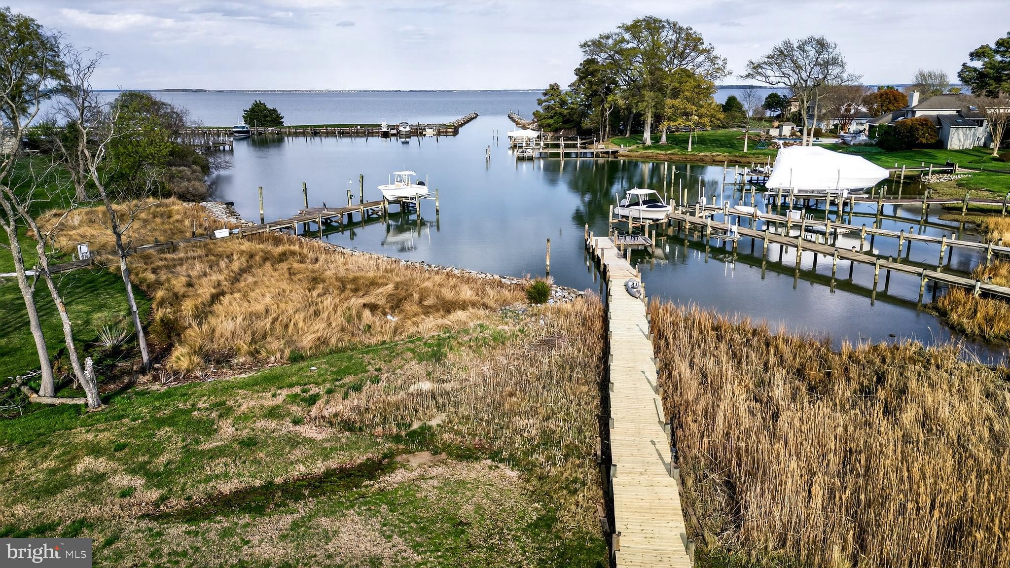 COVE CREEK CLUB - Residential