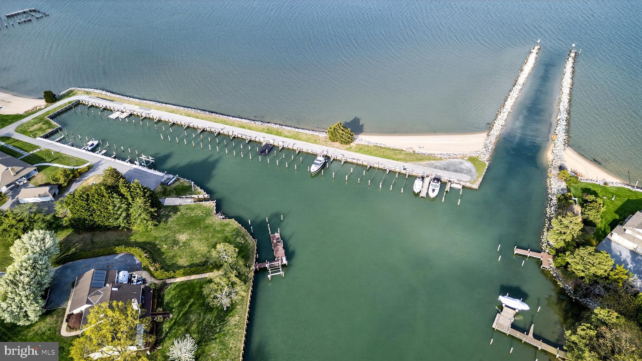 COVE CREEK CLUB - Residential