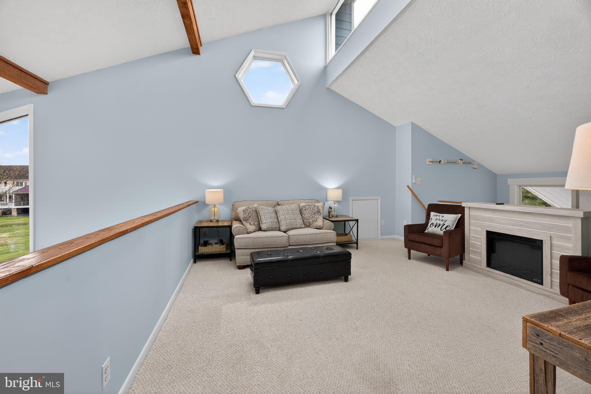 COVE CREEK CLUB - Residential