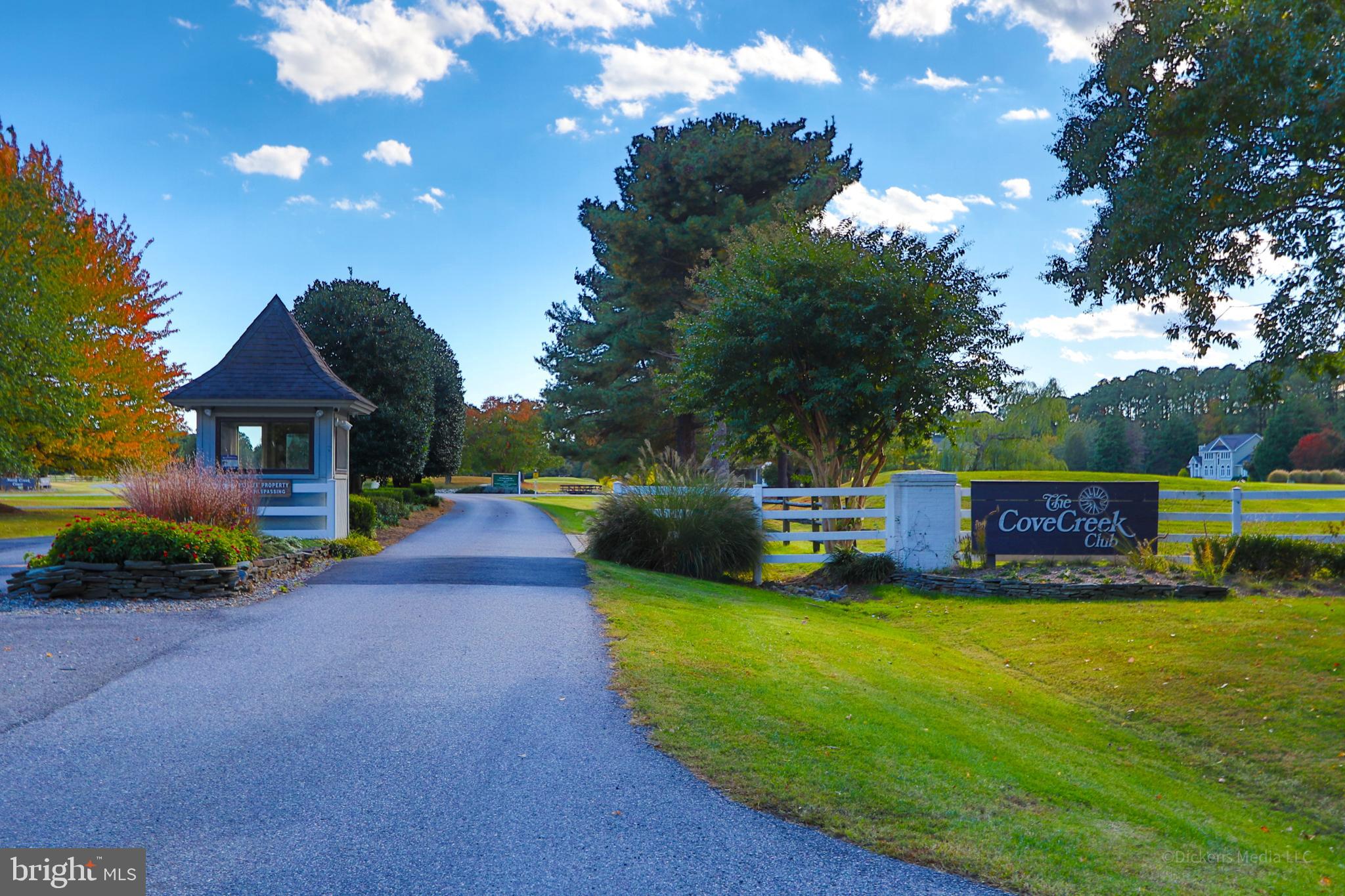 COVE CREEK CLUB - Residential