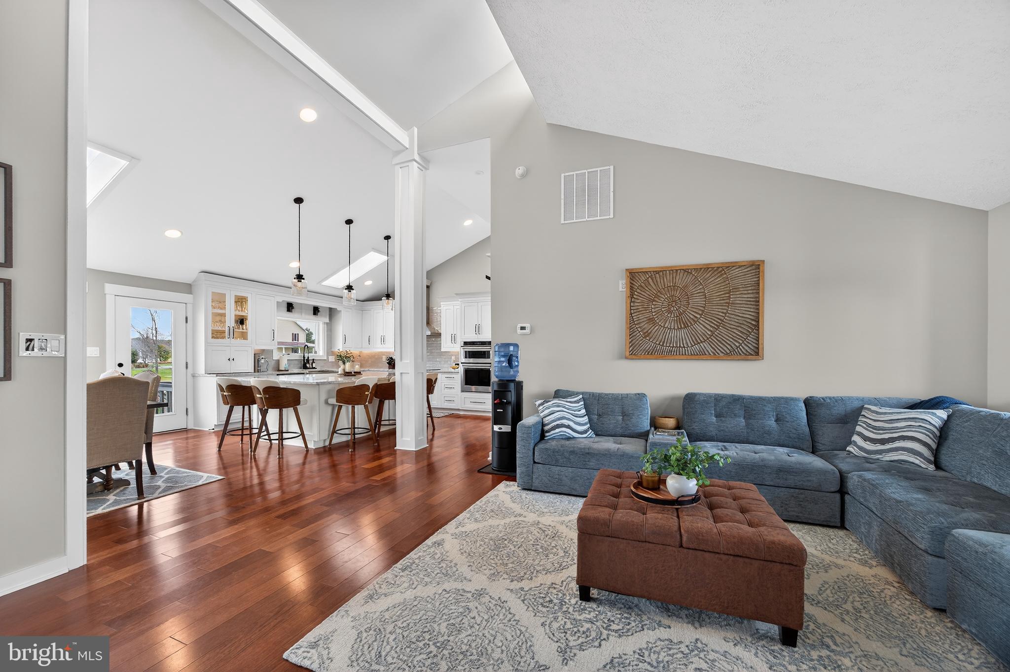 COVE CREEK CLUB - Residential